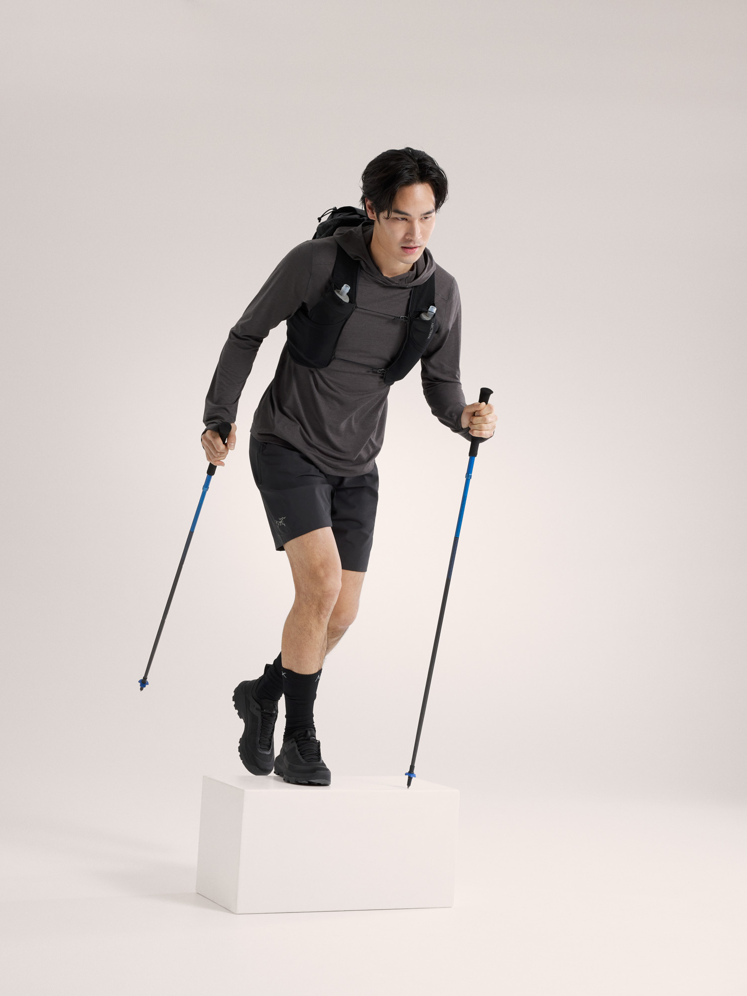 Cormac Hoody Black Heather Full Body