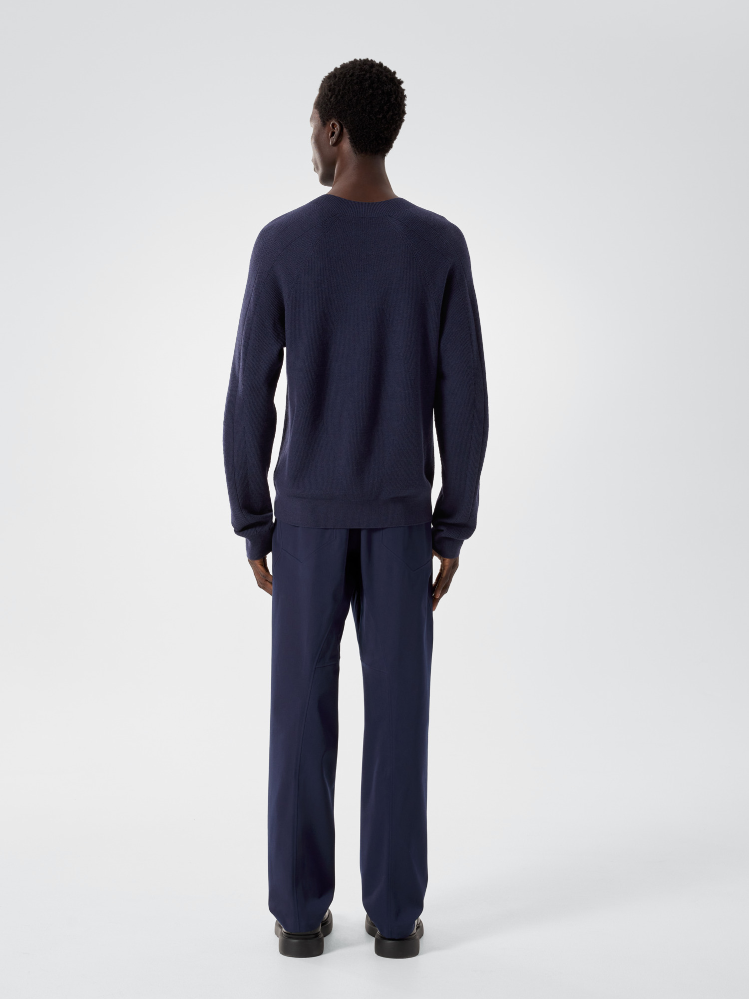 Conic Wool Midlayer Passport Back View
