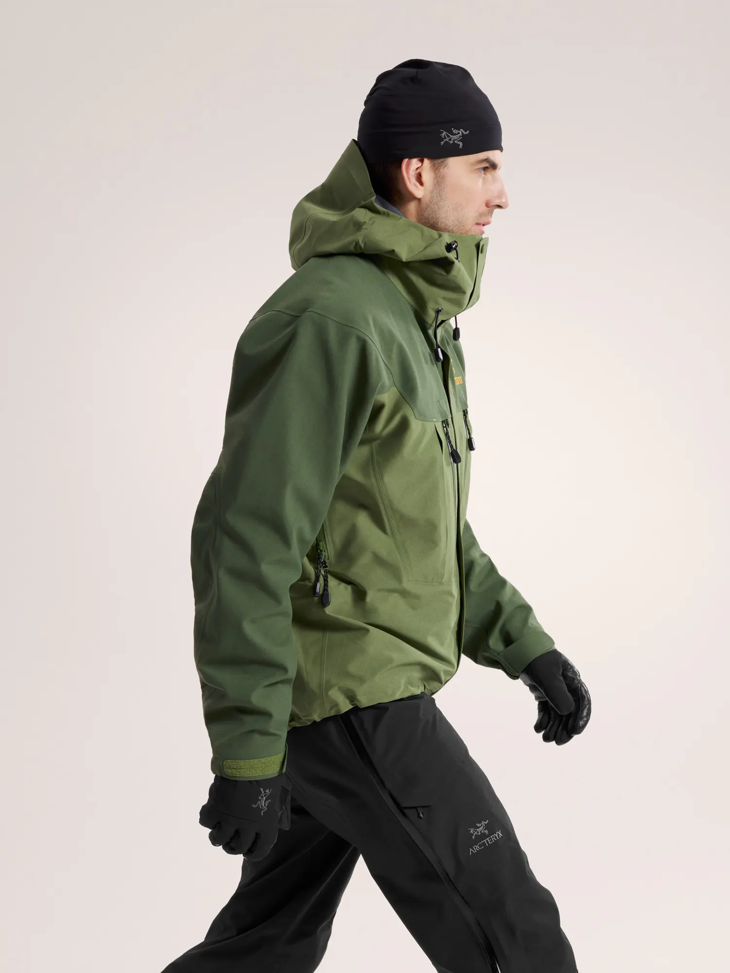 Alpha SV Jacket - Archive Men's | Arc'teryx Outlet