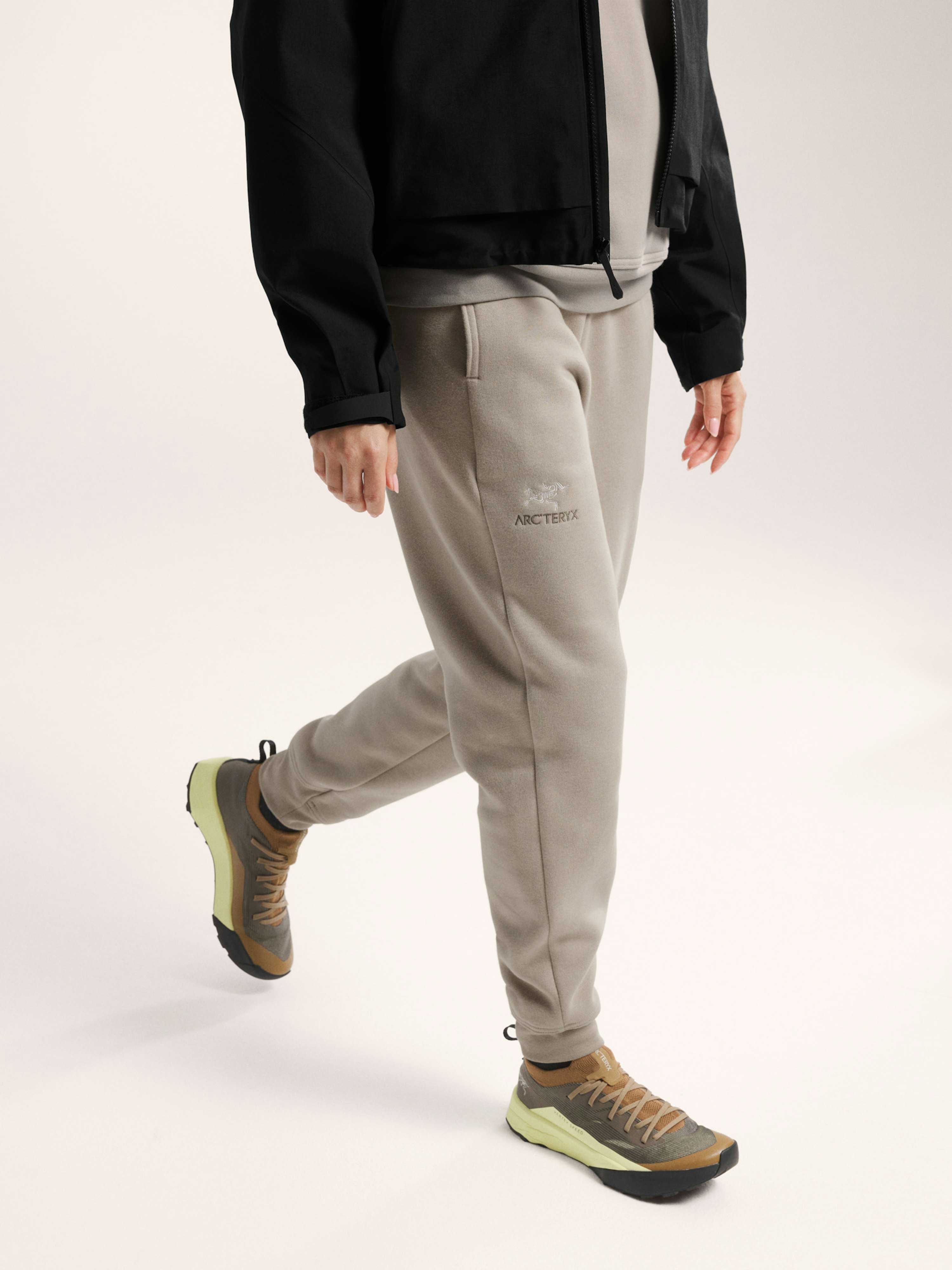 Emblem Fleece Jogger Women's Rune Hover