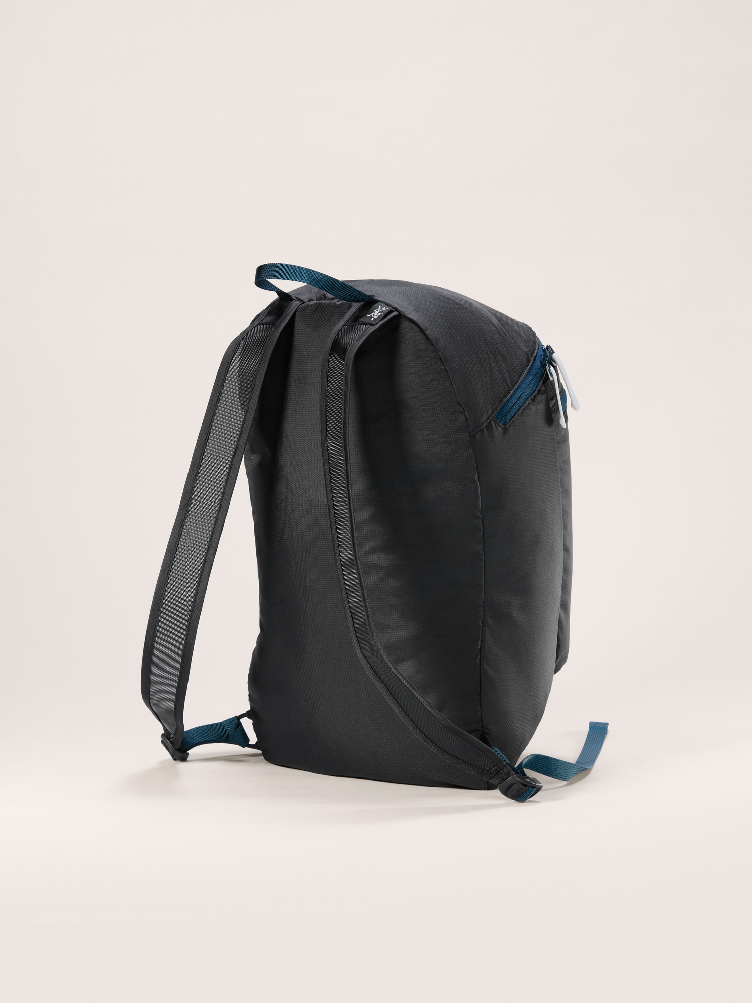 バッグ ARC'TERYX HELIAD15 Heliad 15 Backpack | Arc'teryx