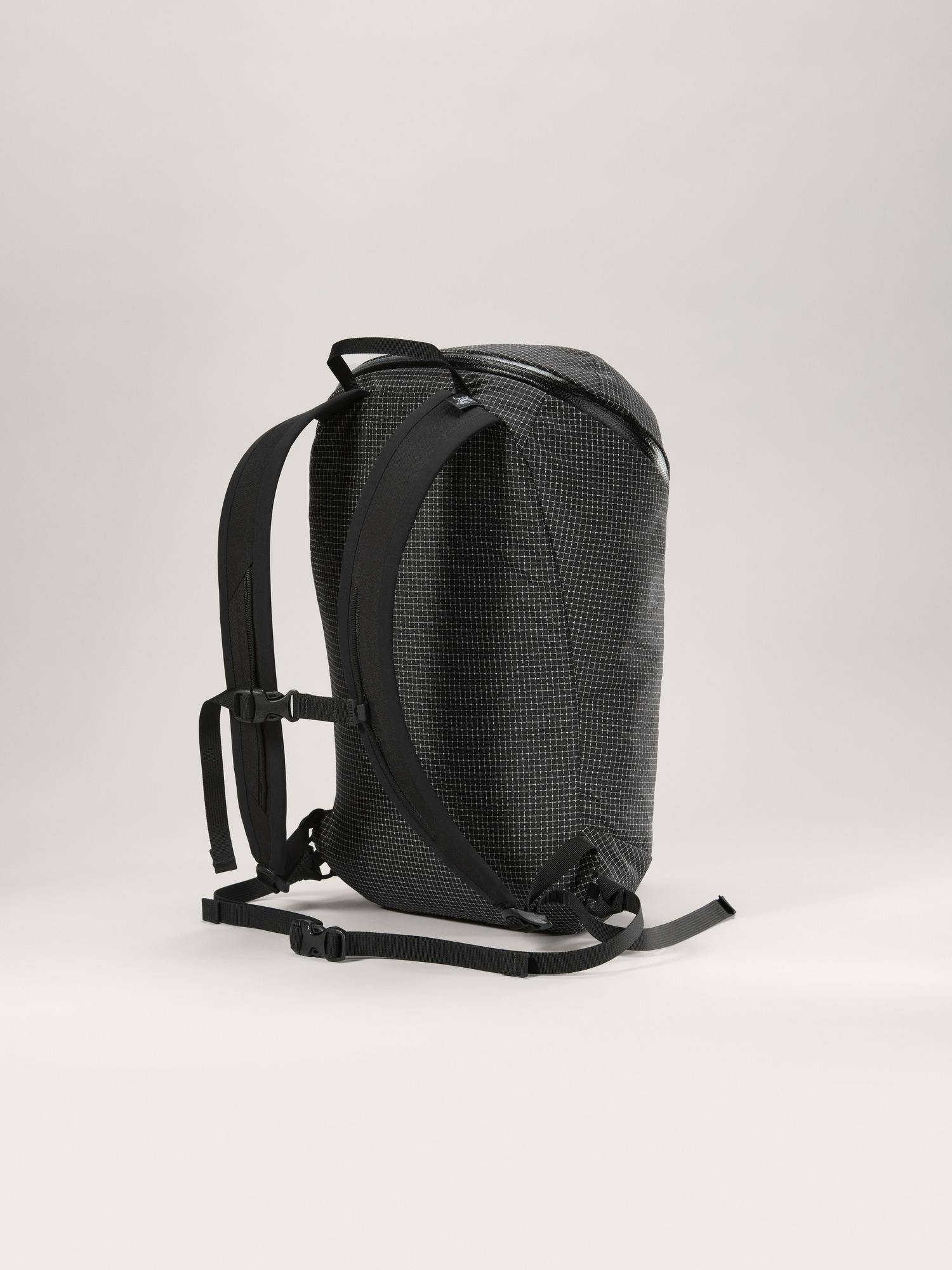 Konseal 15 Backpack | Arc'teryx Italy