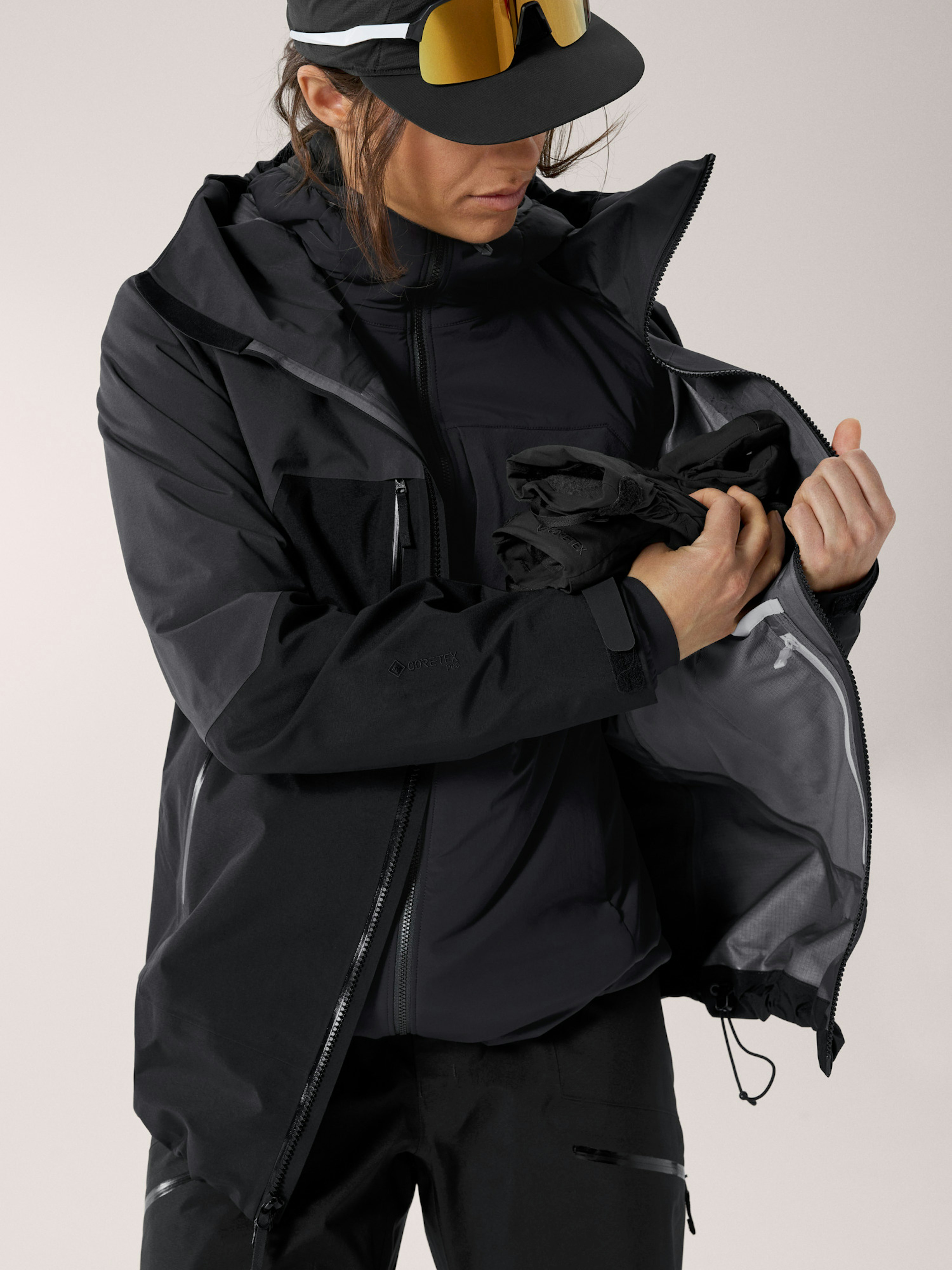 Rush Jacket Women's Graphite / Black Detail 1