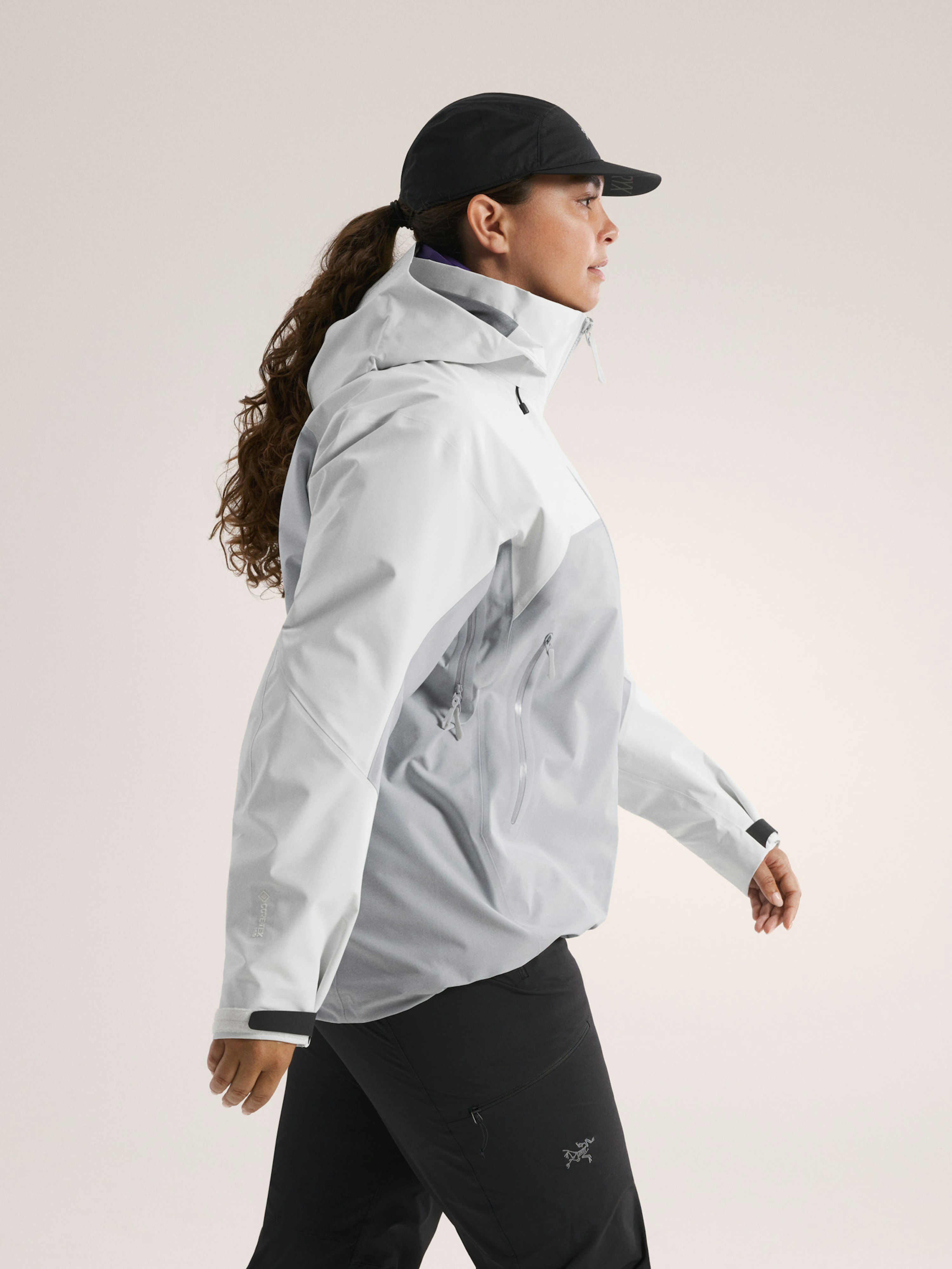 Beta AR Jacket Women's Arctic Silk / Solitude Side View