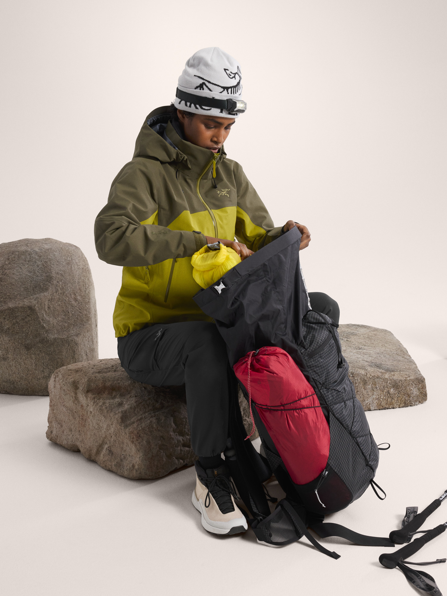 Beta AR Jacket Women's Tatsu / Olive Moss Hover