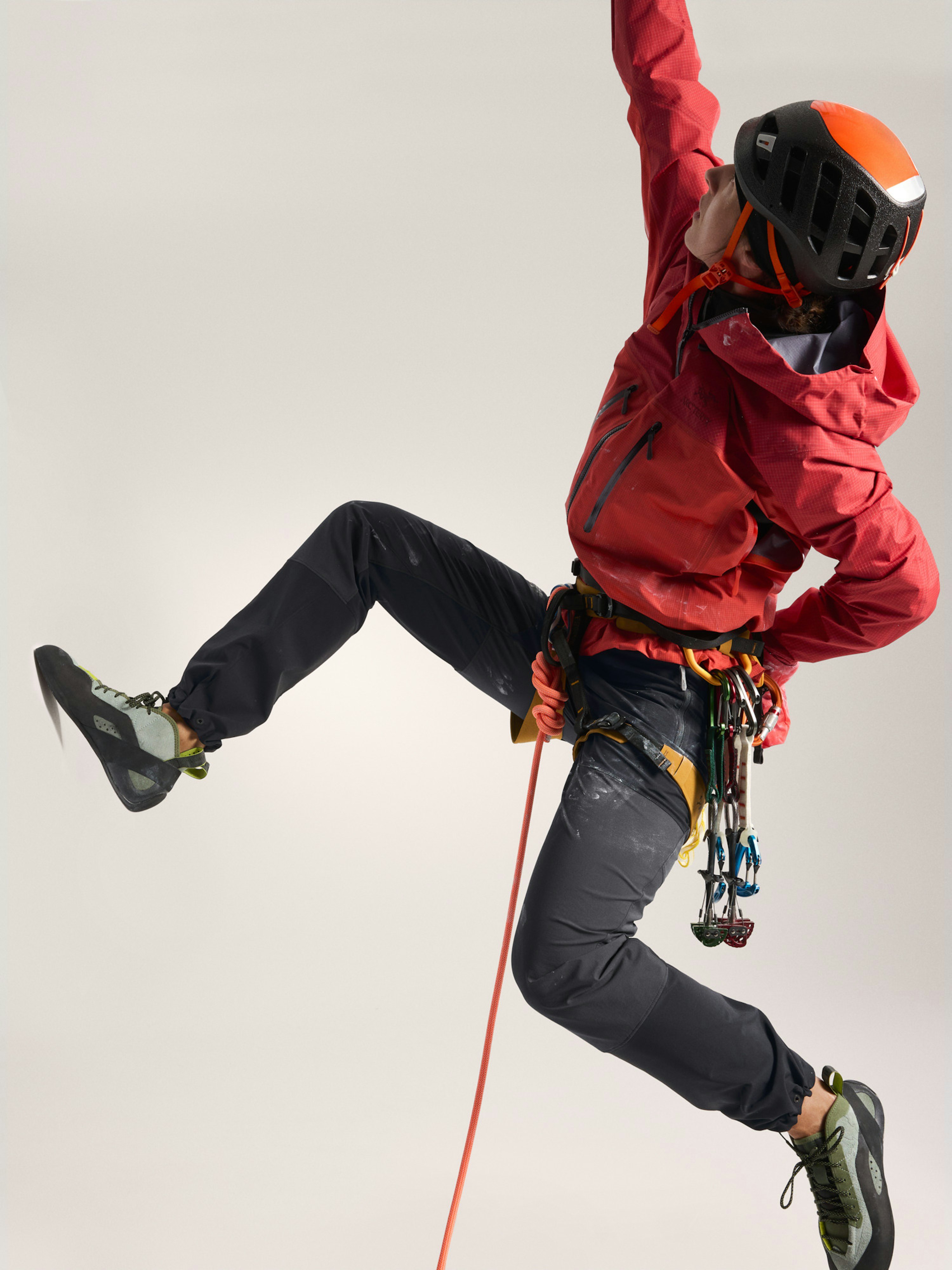 Alpha Jacket Women's Carmine / Dynasty Full Body