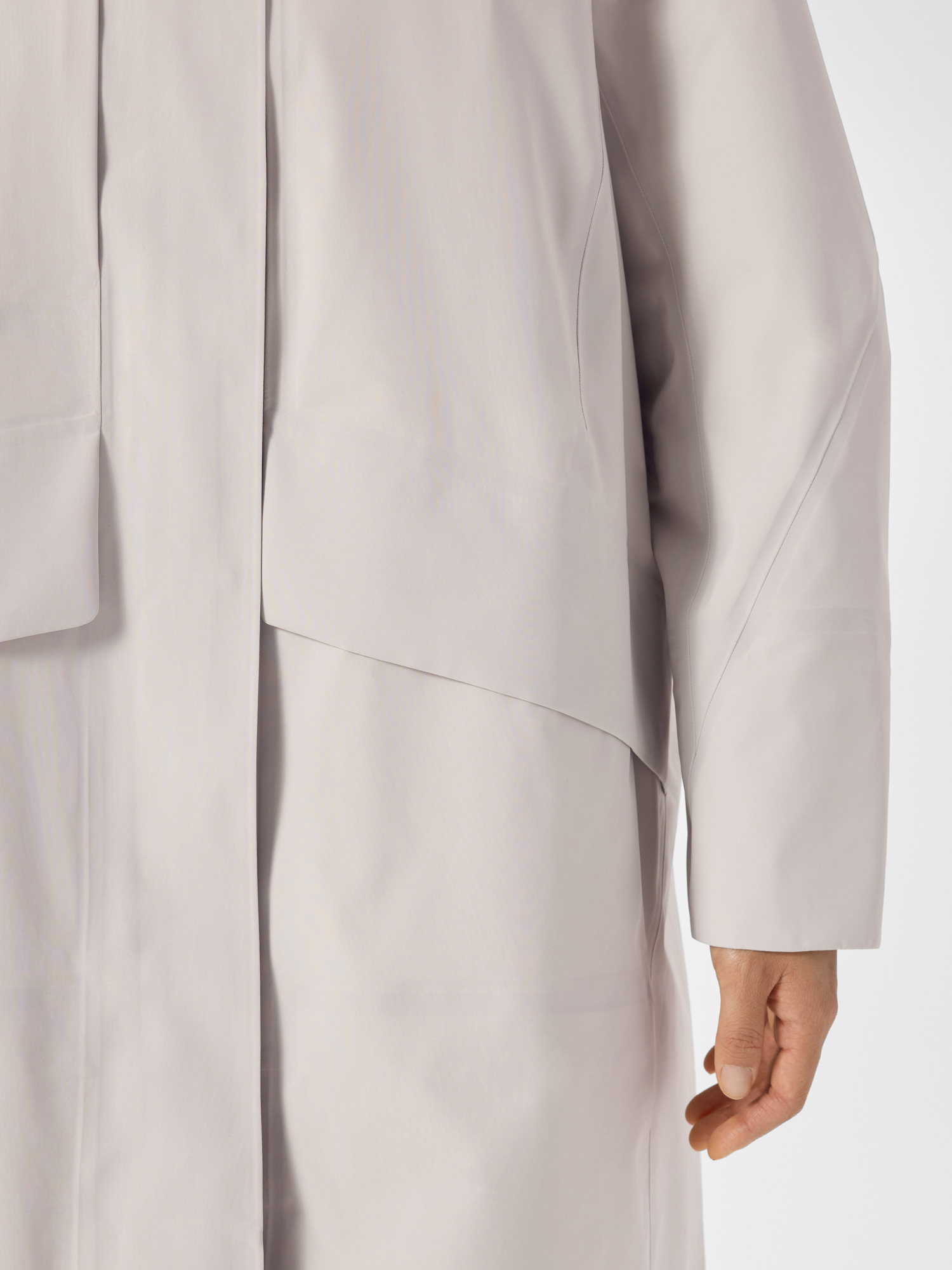 Ifora Coat Women's Dark Cocoon Detail 5