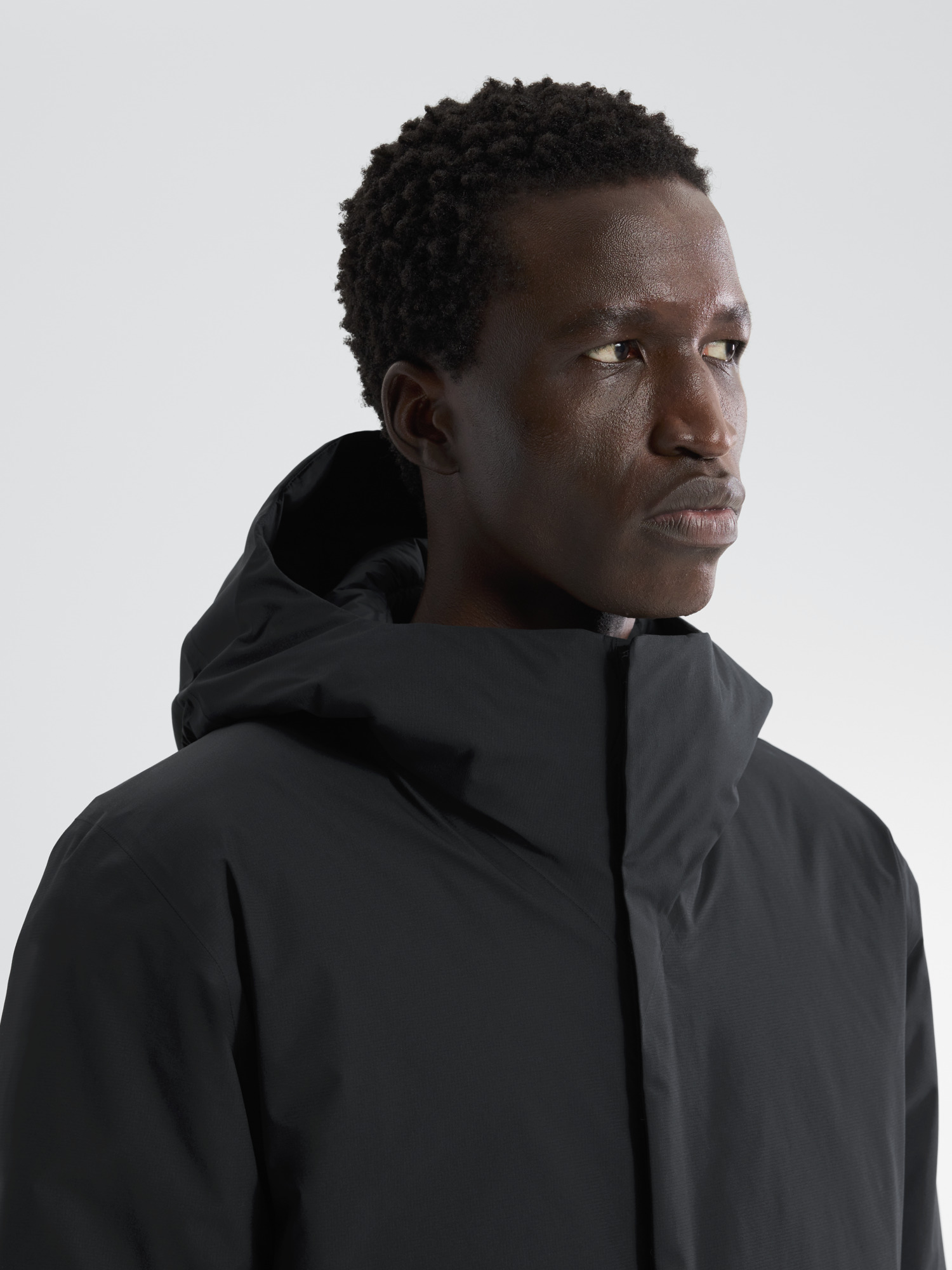 Altus Down Jacket Black Hover
