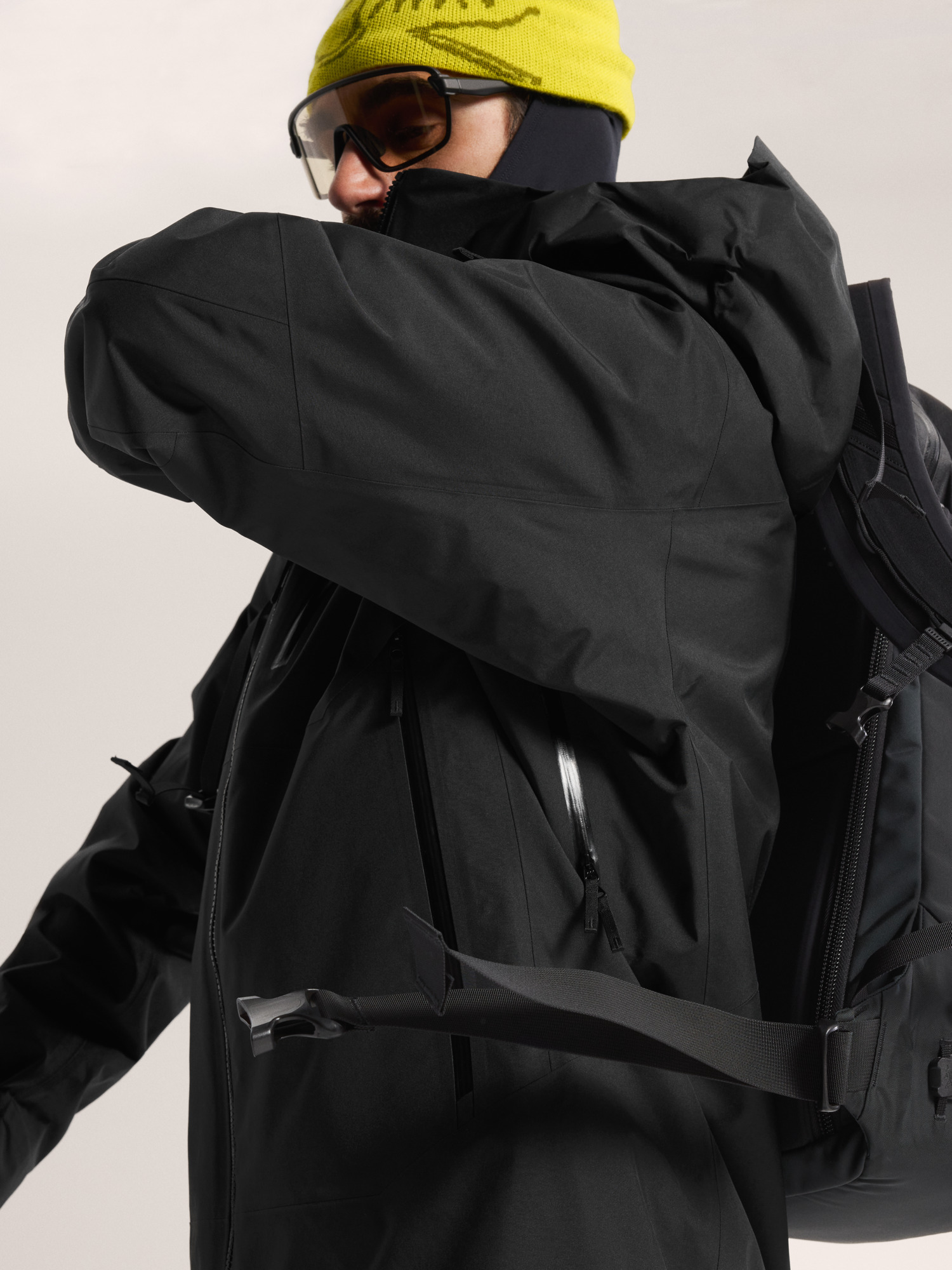 Sabre Insulated Jacket Black Pit Zip