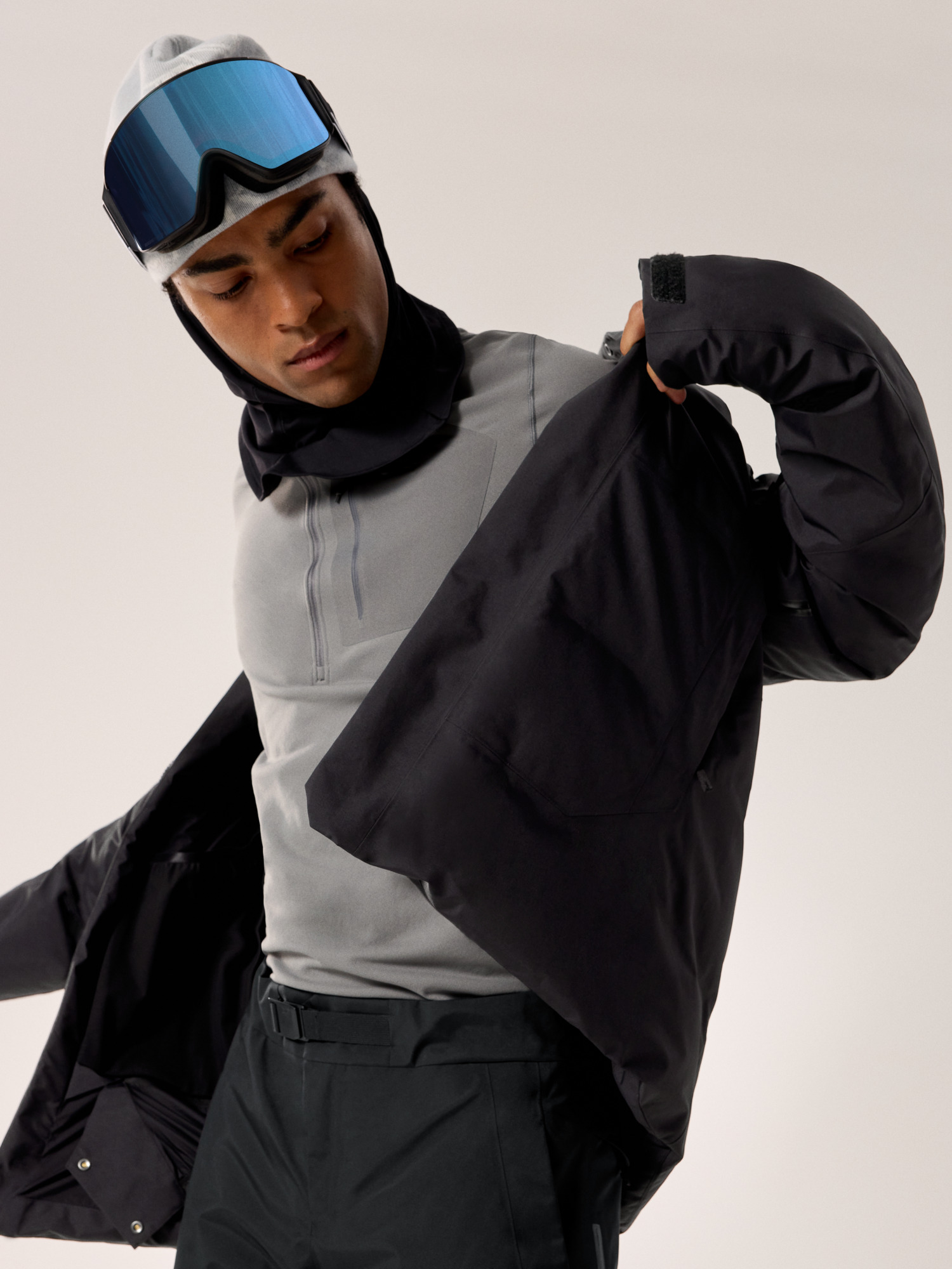 Rho SV Zip Neck Void Hover