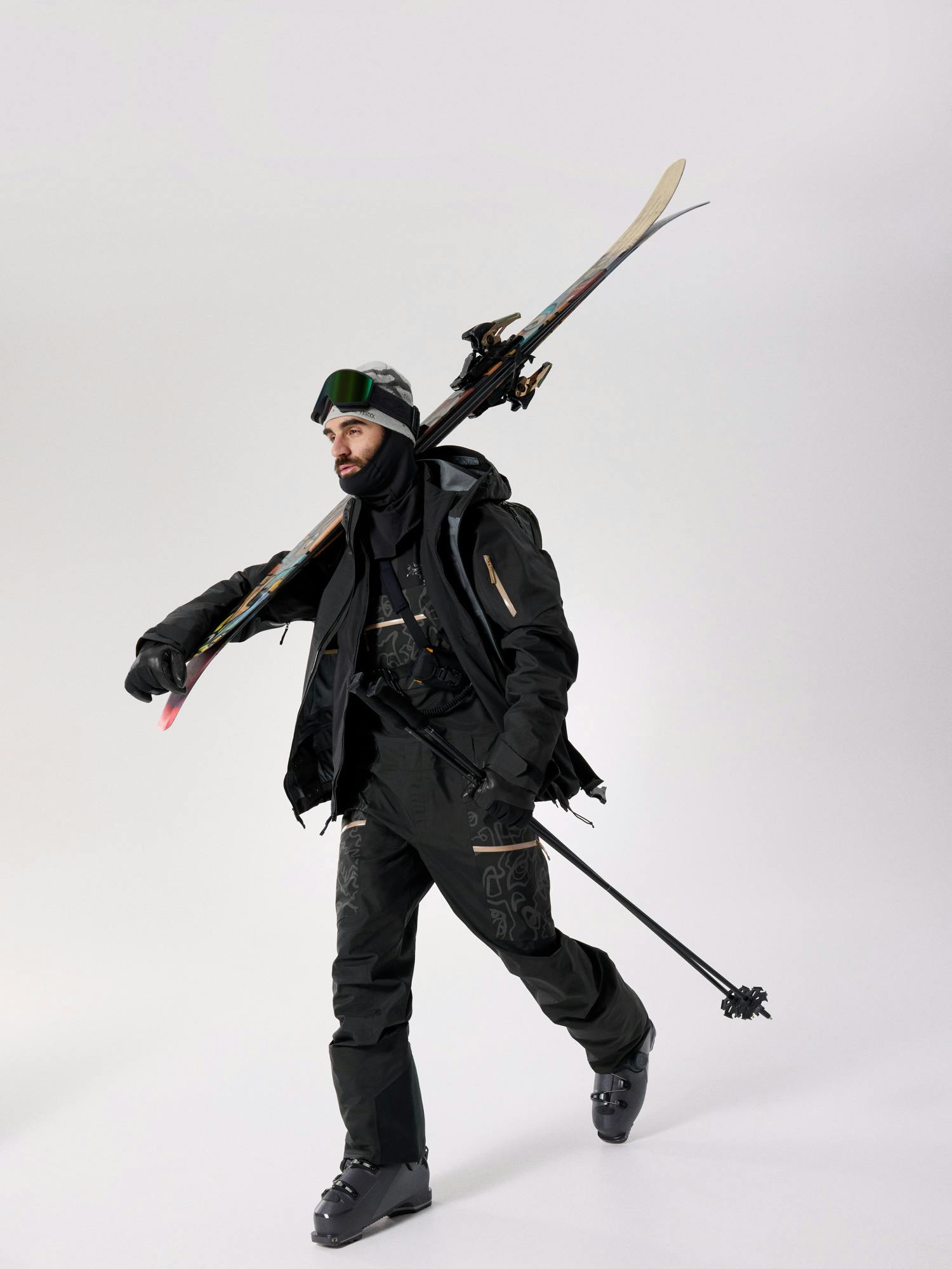 ARC'TERYX Sabre Bib Men's ブラック S-Short Arc'teryx Men's Sabre Bib Ski Pants - Powder7