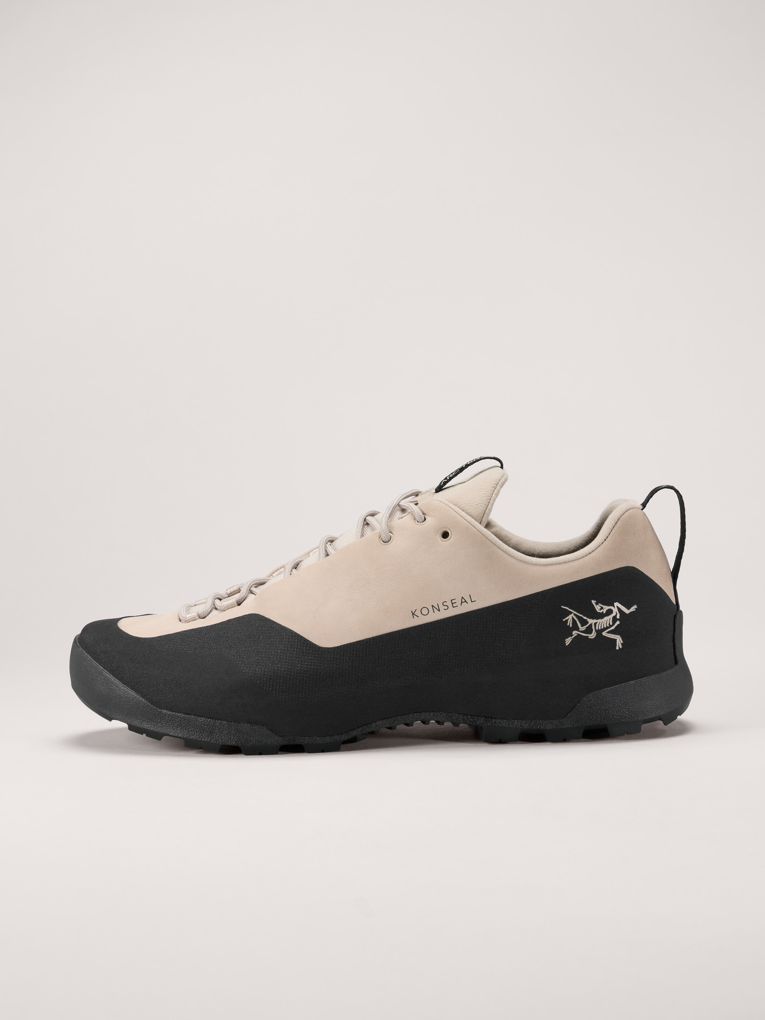 Women's Outdoor Clothing | Outerwear & Footwear | Arc'teryx