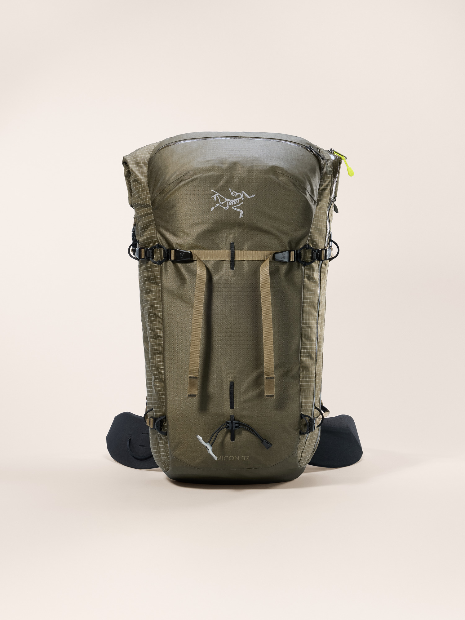 Micon 37 Backpack Tatsu Front