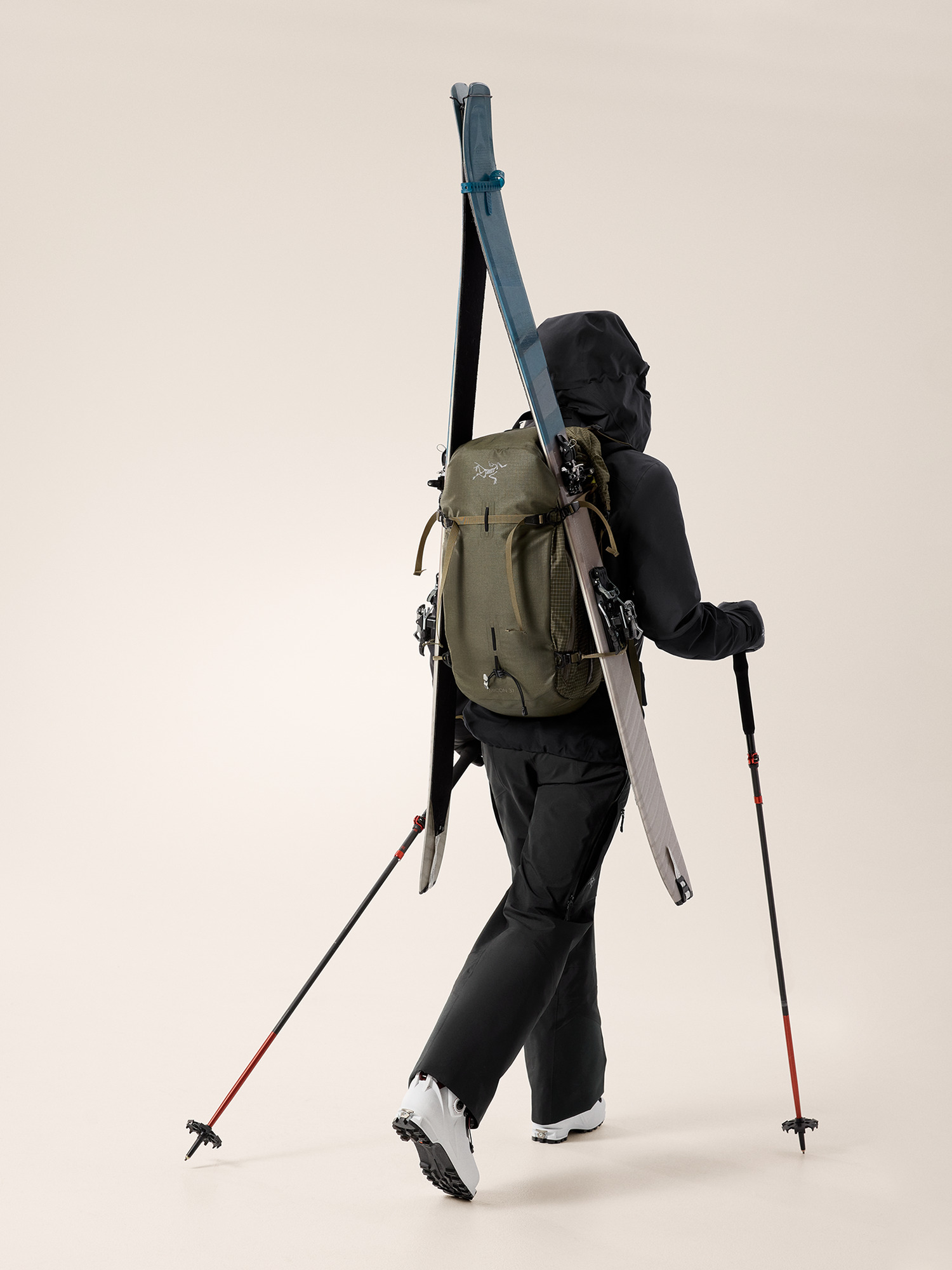 Micon 37 Backpack Tatsu Full Body