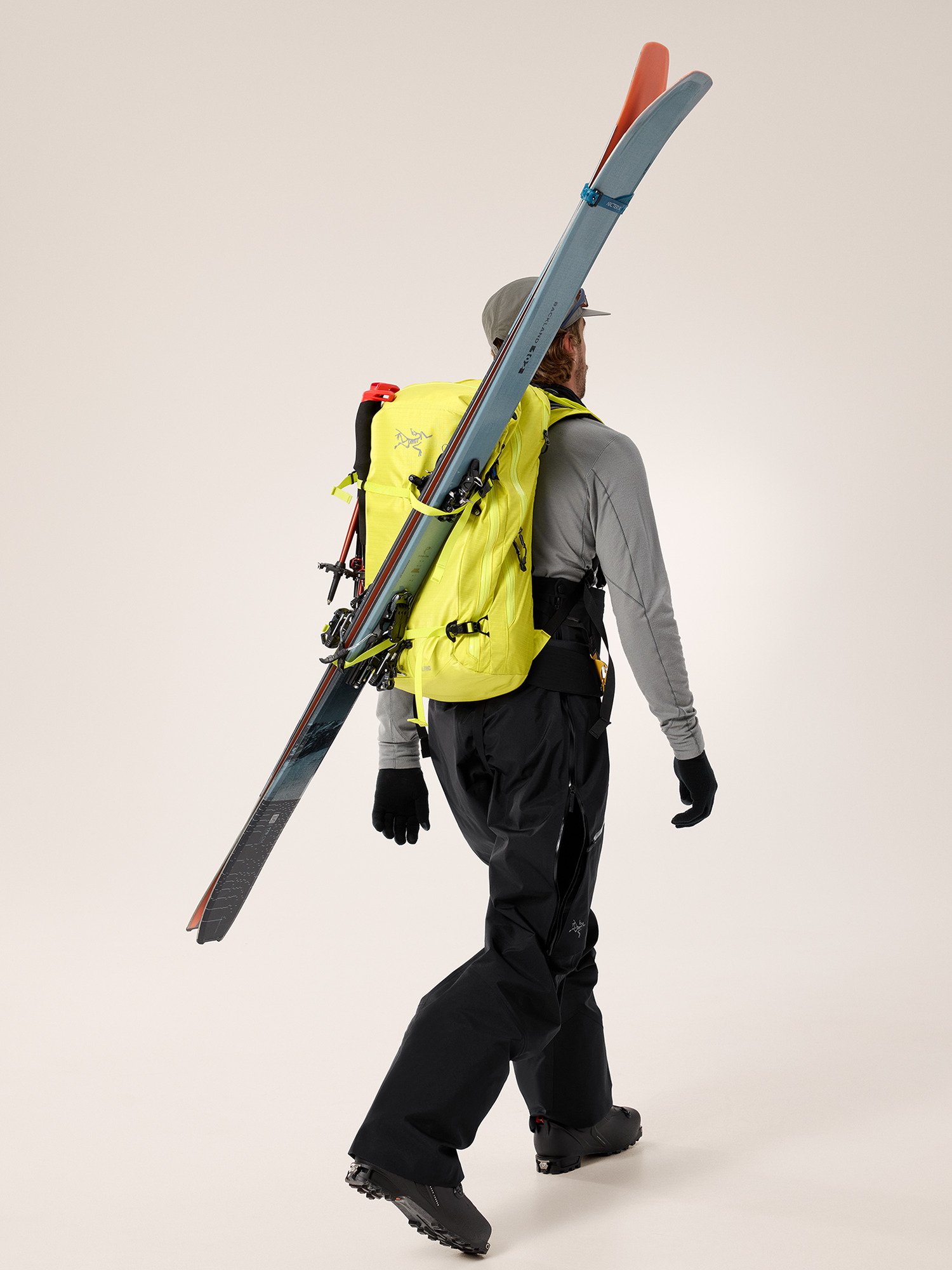 Micon LiTRIC 32 Backpack Euphoria Full Body