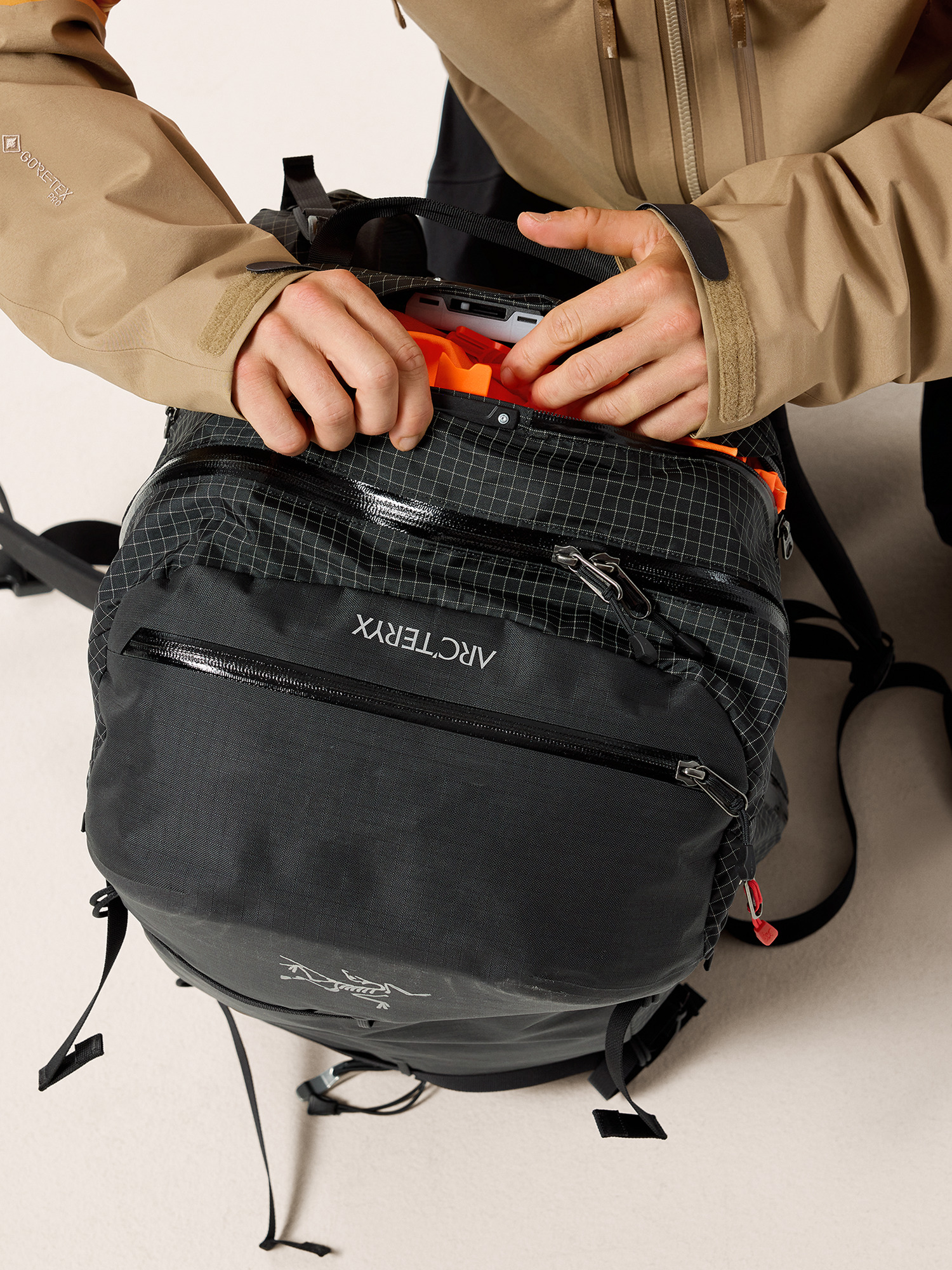 Micon LiTRIC 42 Backpack Black Detail 3