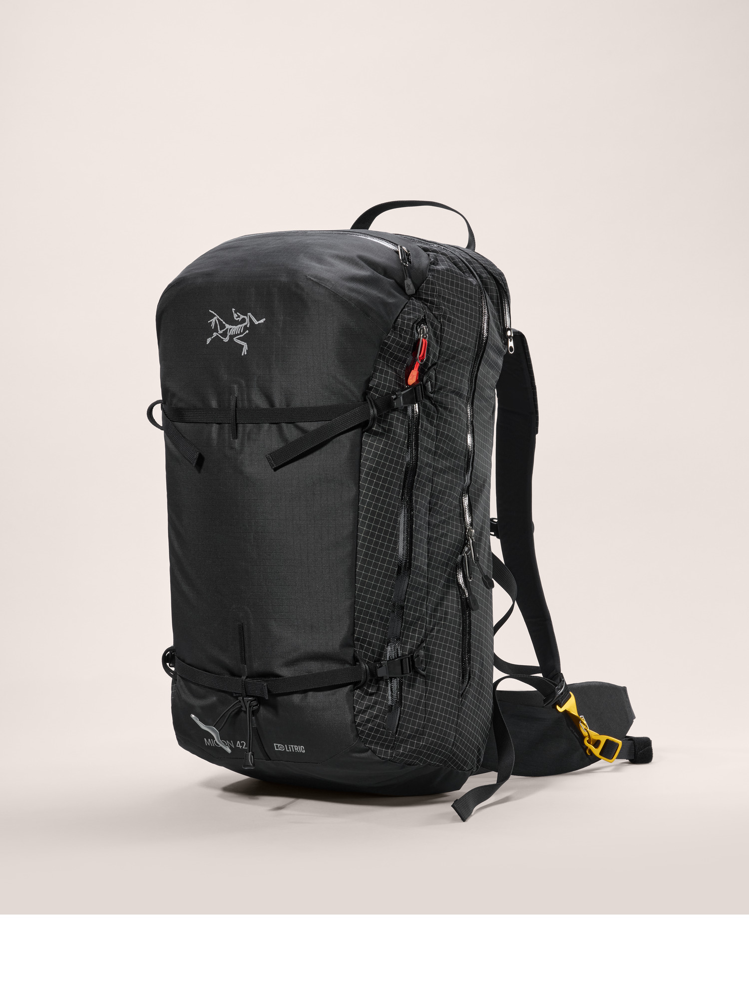 Micon LiTRIC 42 Backpack Black Side