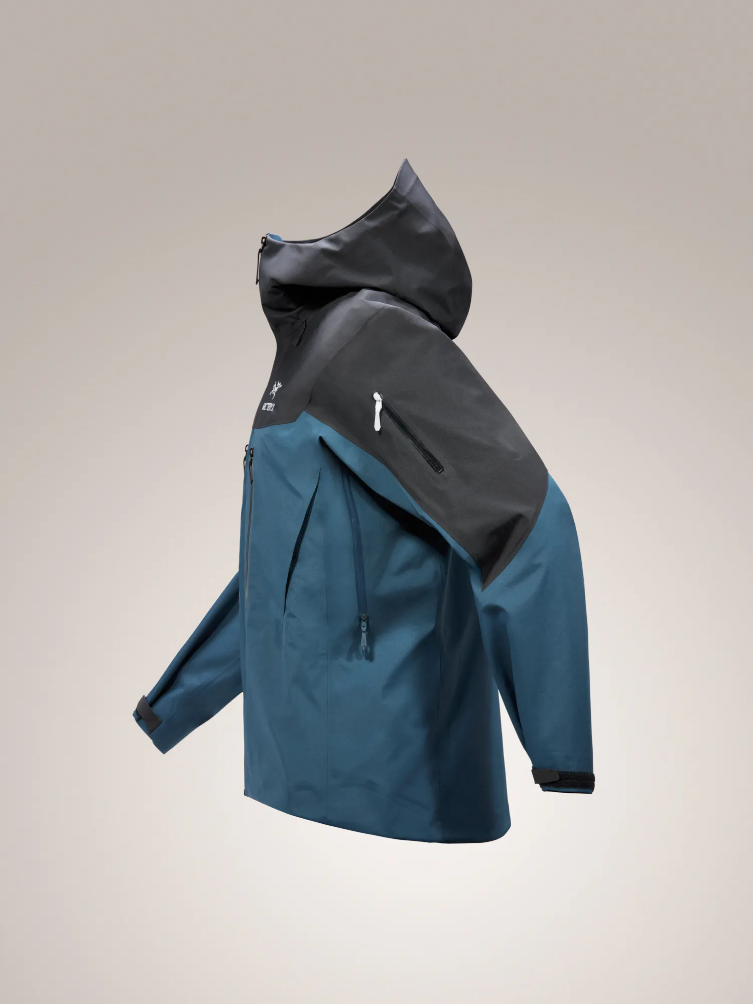 Alpha SV Jacket Men's | Arc'teryx Outlet