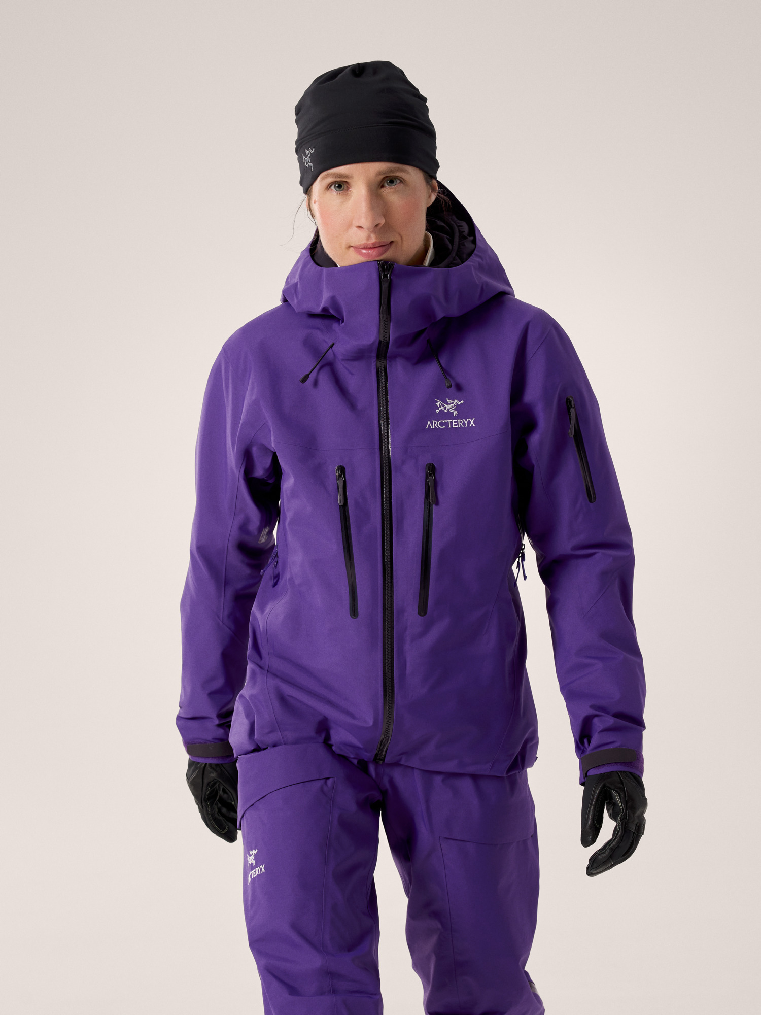 ARC’TERYX
Granville 30 Carryall bag Arc'Teryx - Men's Beta AR Jacket Stormhood | Past Season