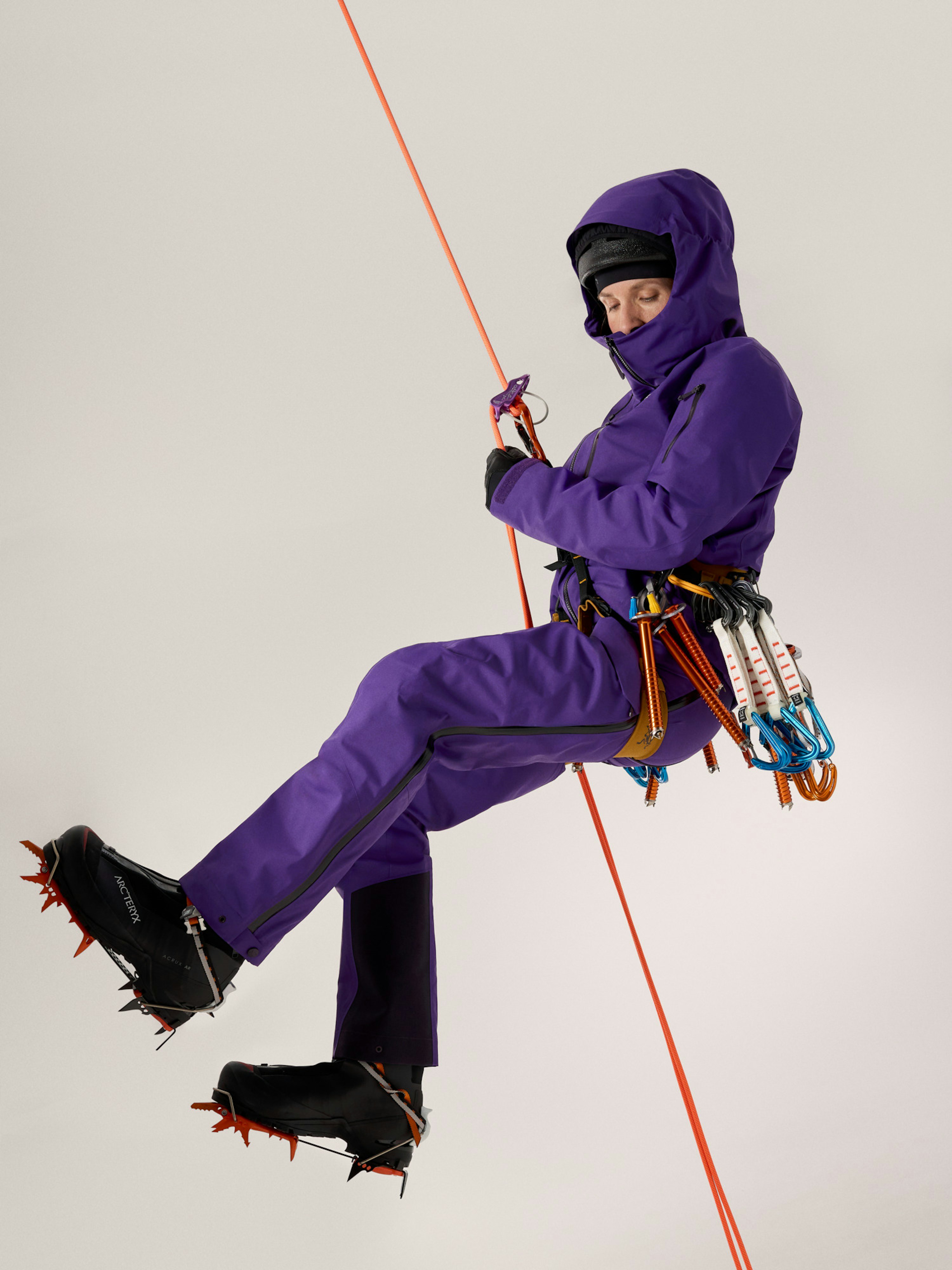 Alpha SV Jacket Women's Azalea / Black Full Body
