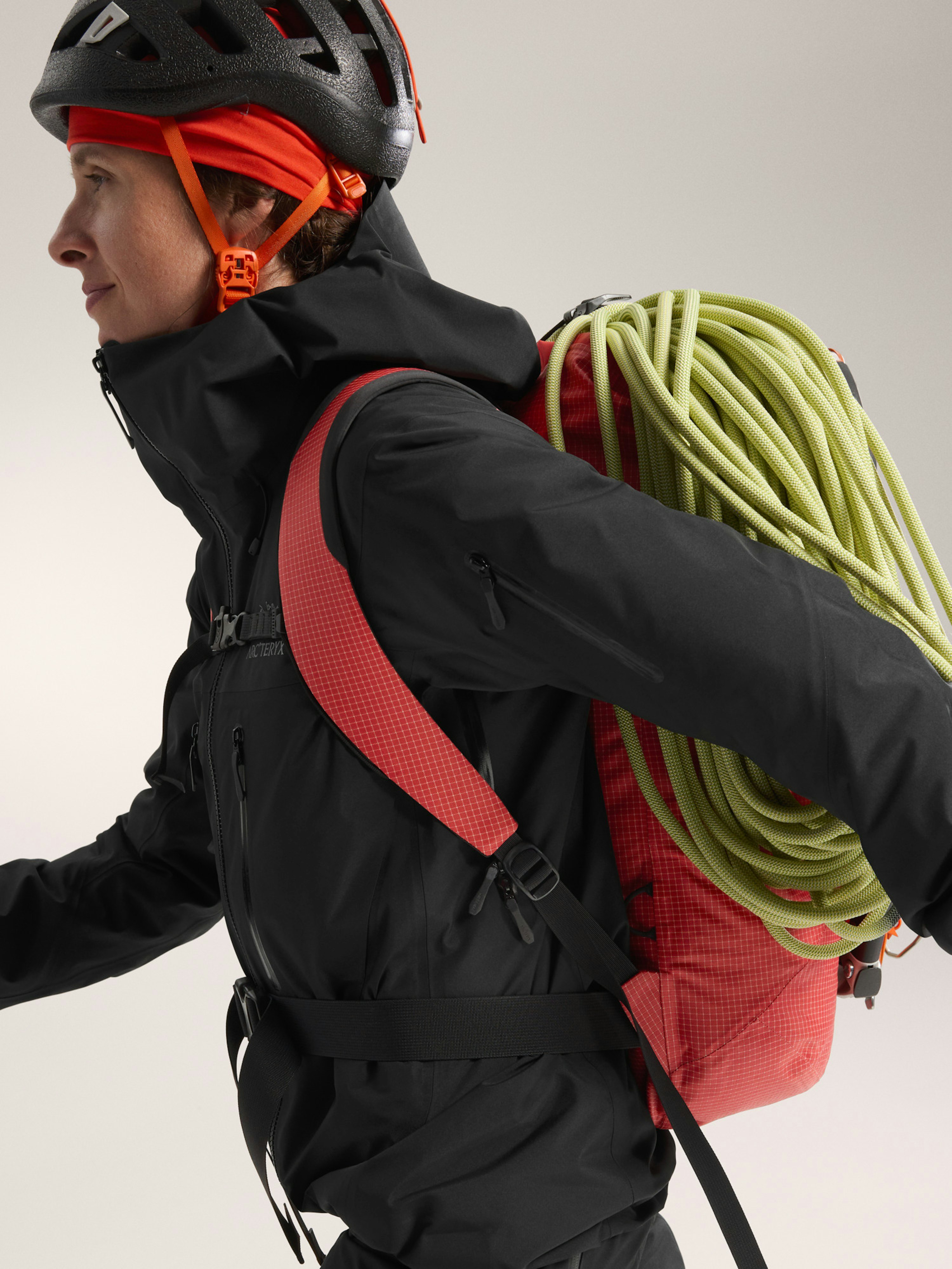 Alpha SV Jacket Women's Black Pit Zip