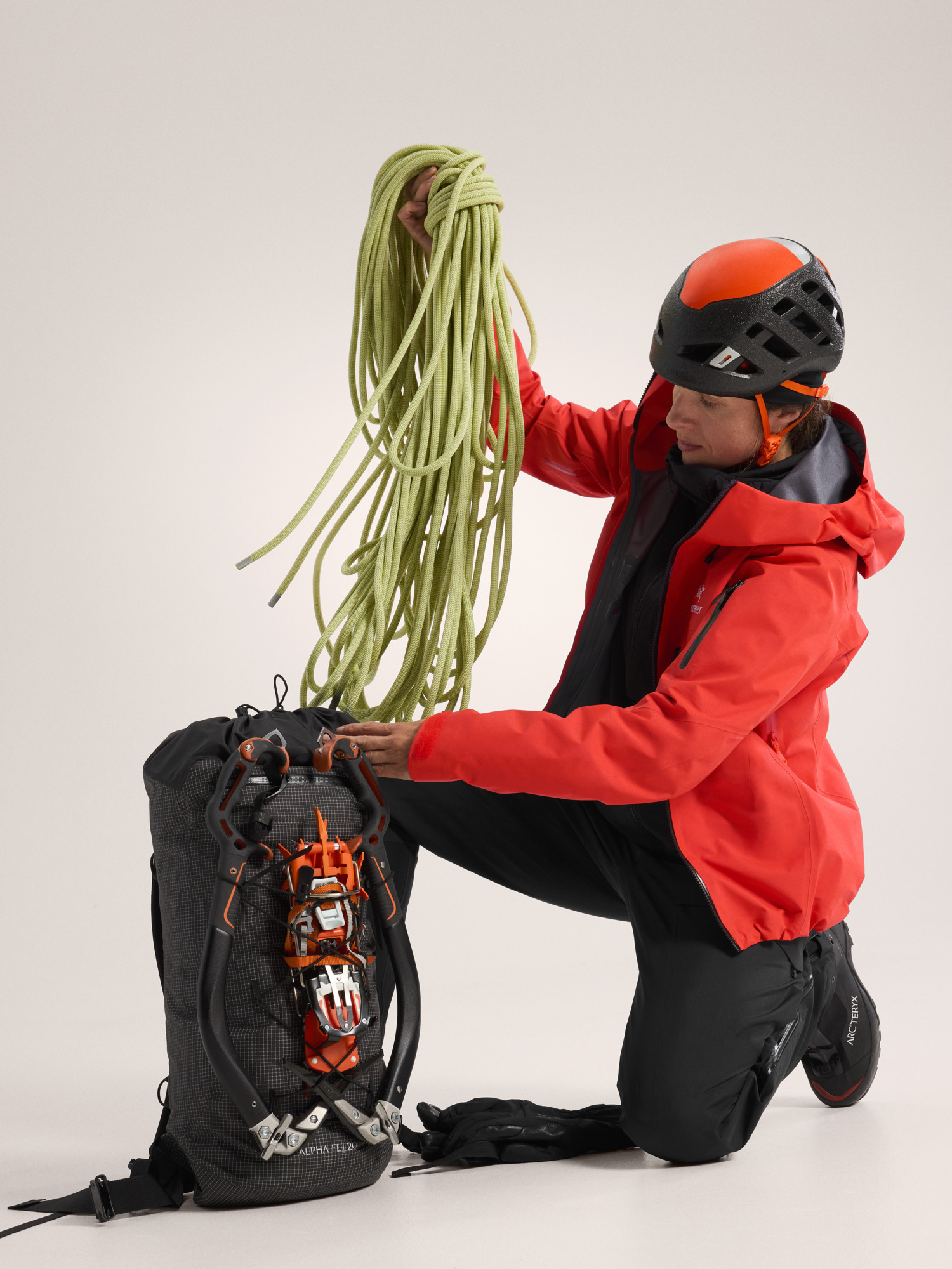 Alpha SV Jacket Women's Dynasty / Black Hover