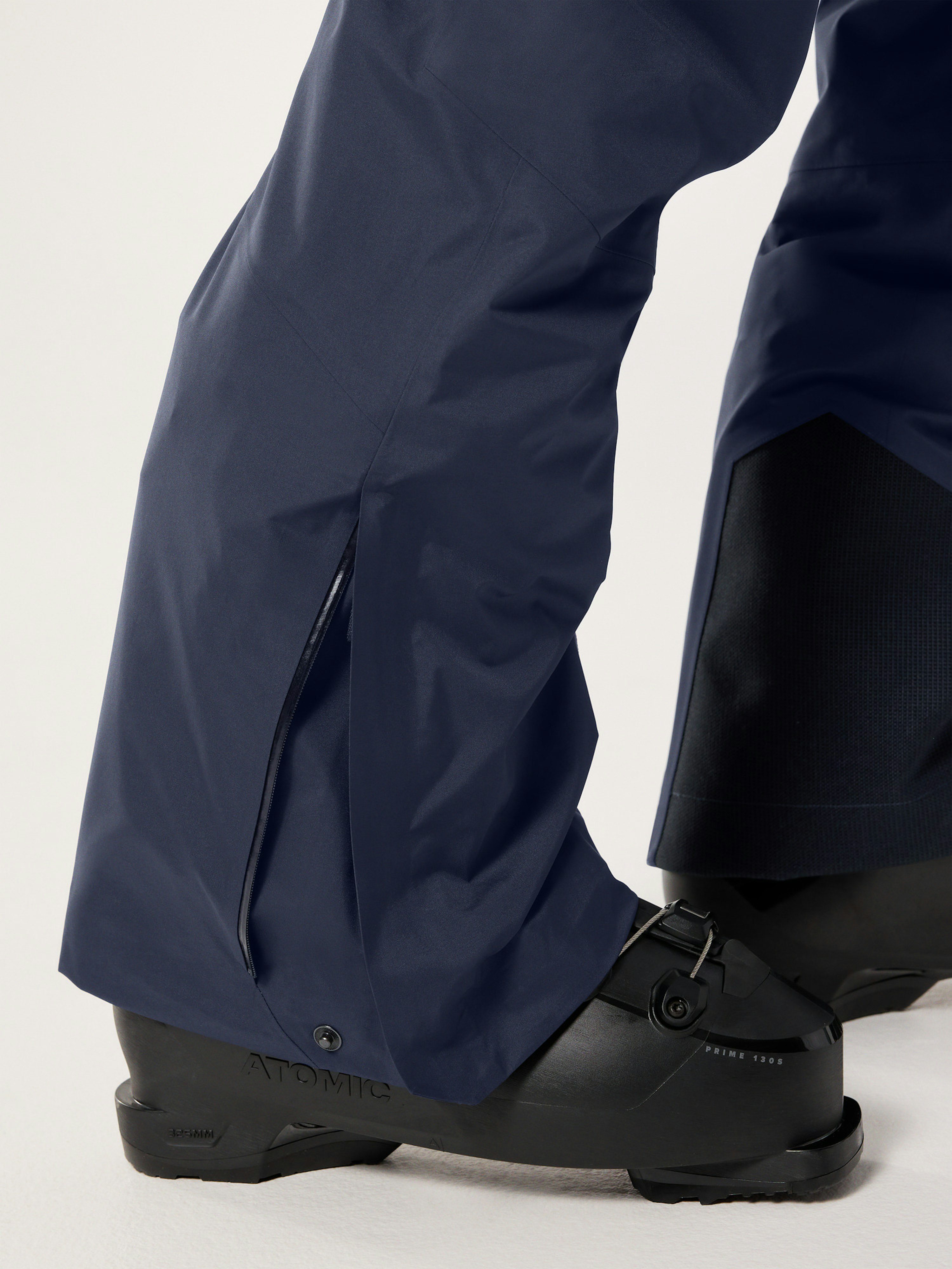 Fissile Insulated Pant Black Sapphire Detail 1