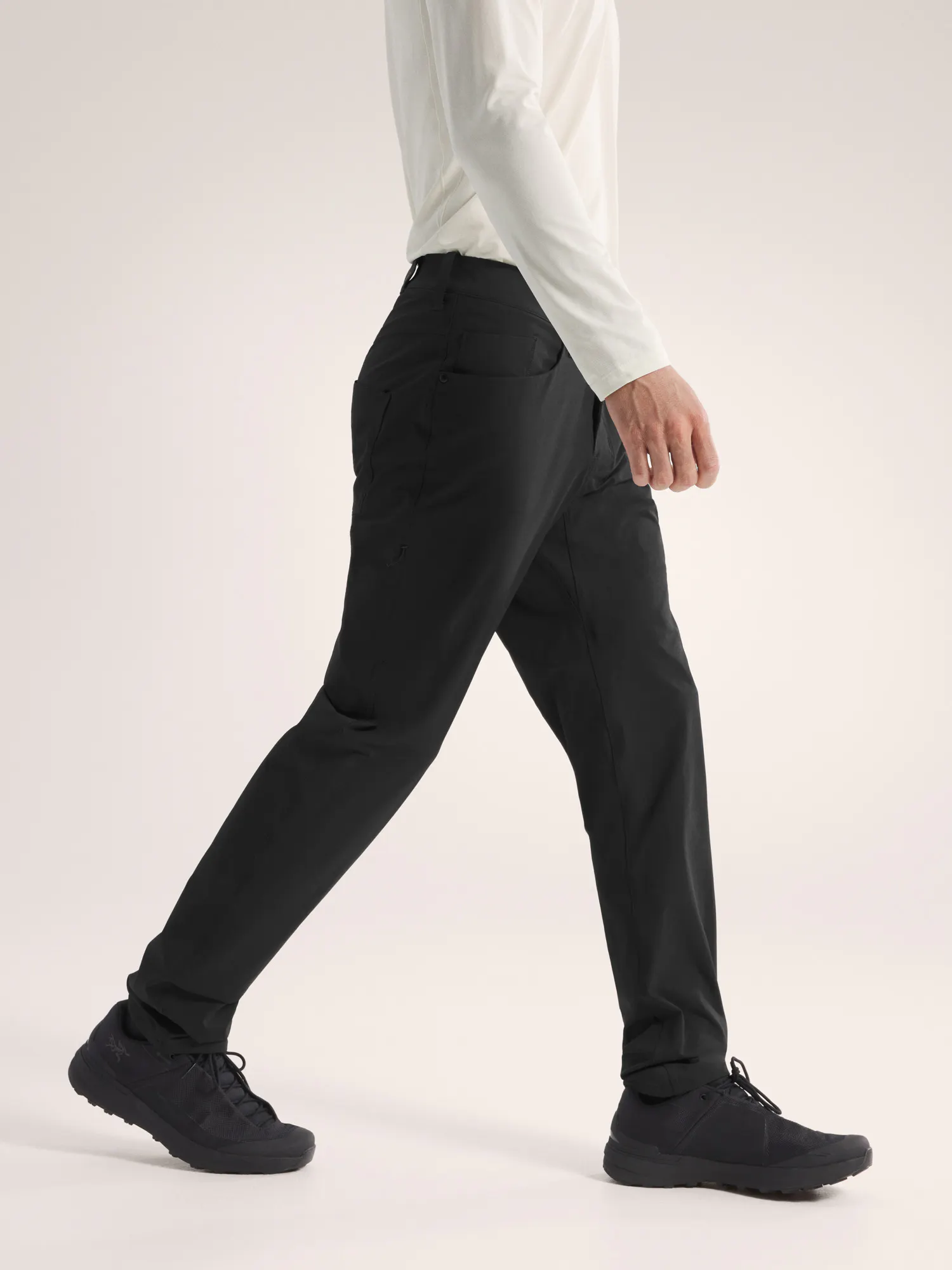 【新品】アークテリクスARRO PANT MEN'Sサイズ32 Arro Pant Men's | Arc'teryx Outlet