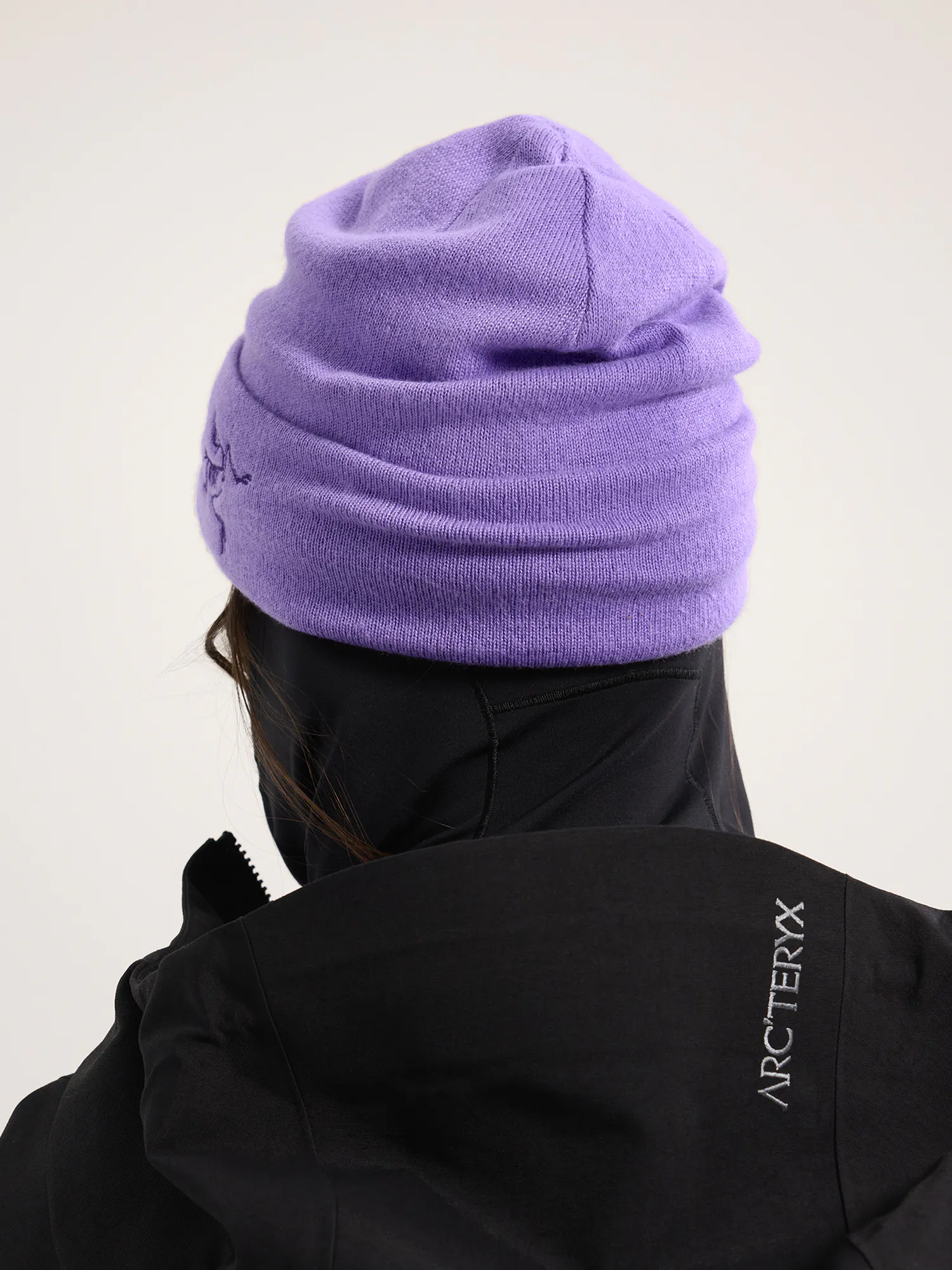 Embroidered Bird Toque | Arc display picture 1