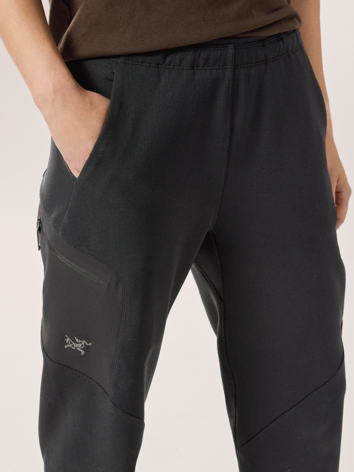 Aestas Jogger Women's Black Waist Detail