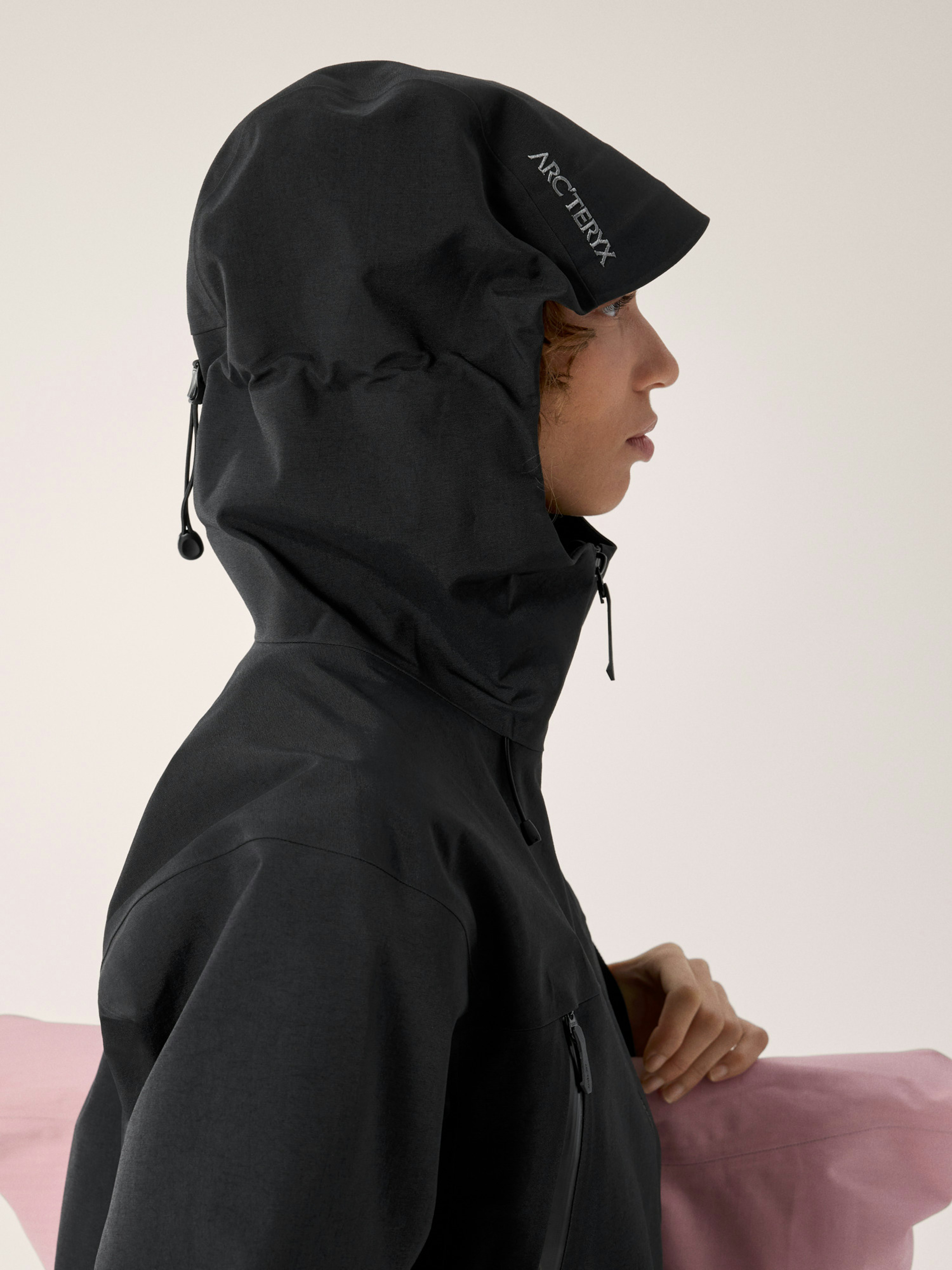 Altira Cropped Jacket Women's Black Hood