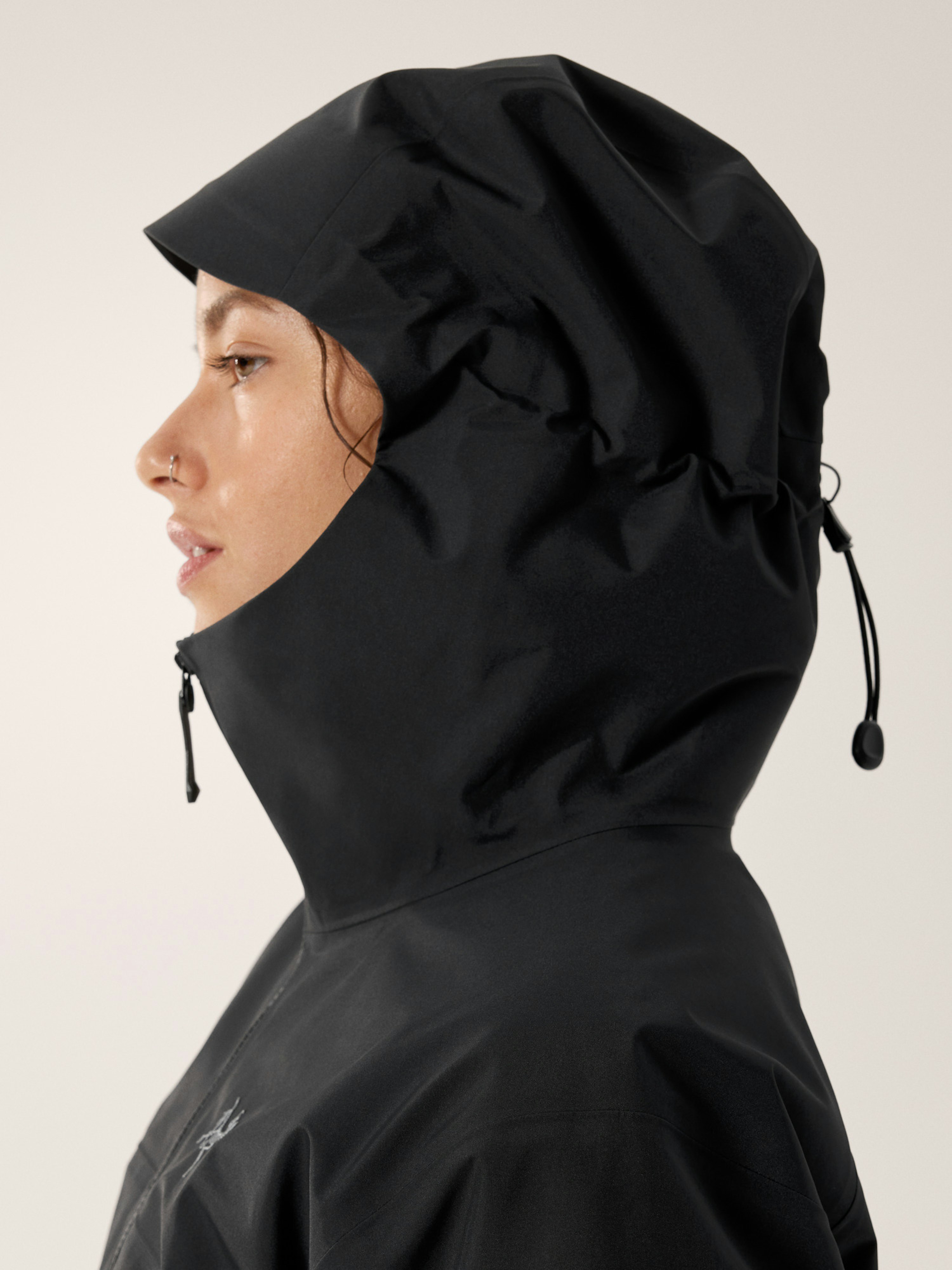 Beta Jacket Women's Black Hood