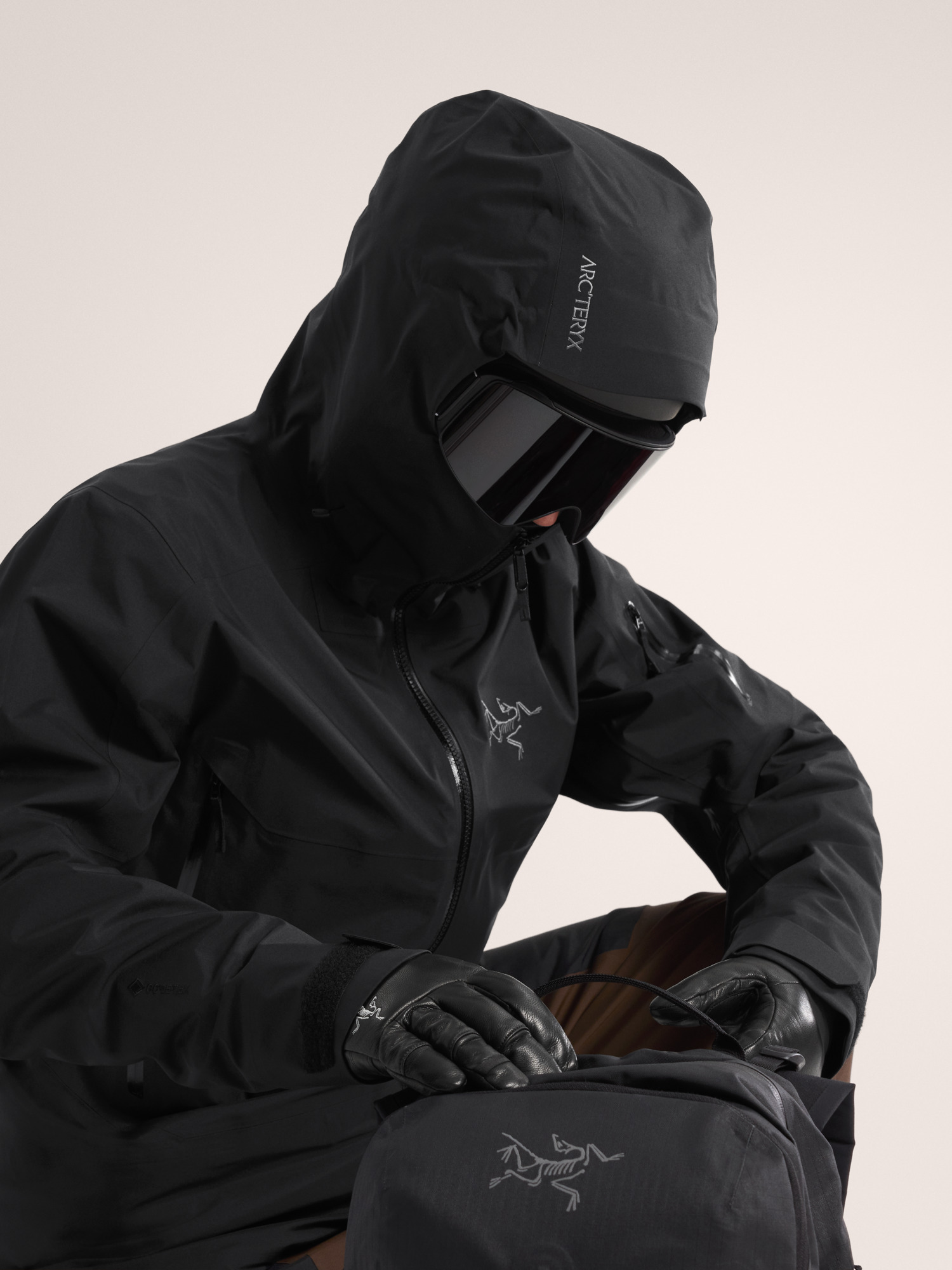 Sabre Jacket Black Hood