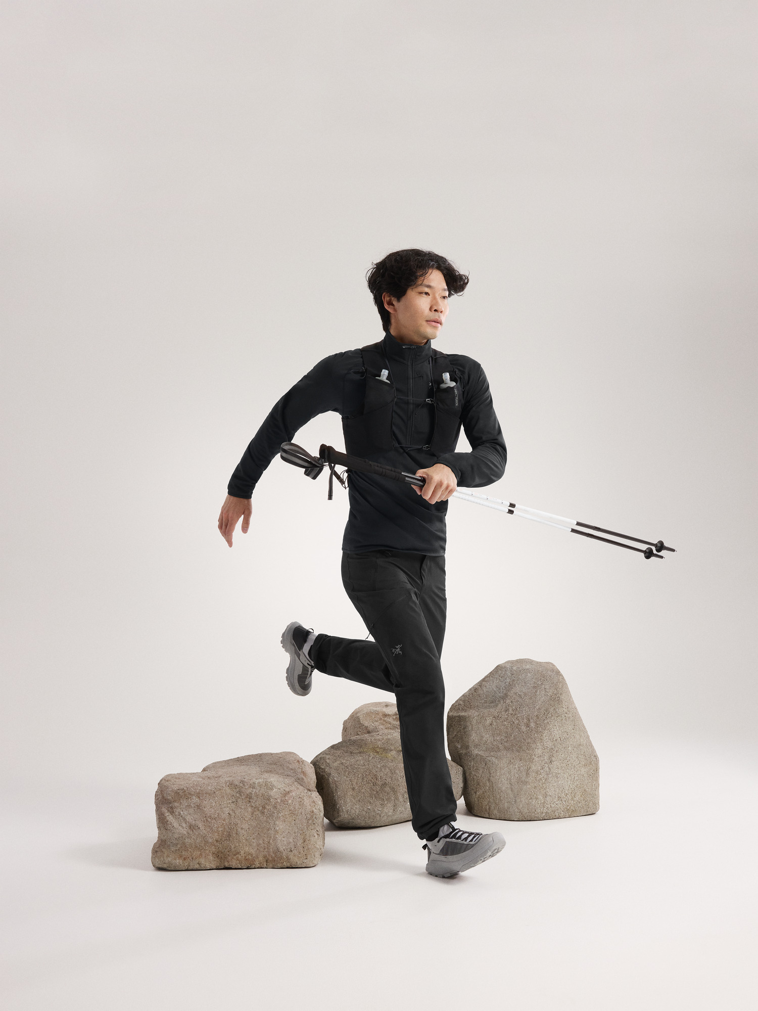 Delta 1/2 Zip Neck Black Full Body