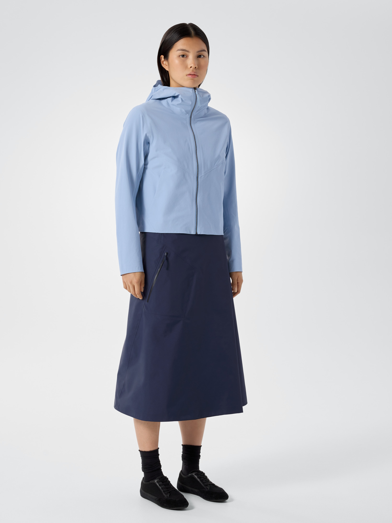 Focal Hoody Women's Waterfront 3 4 Front View