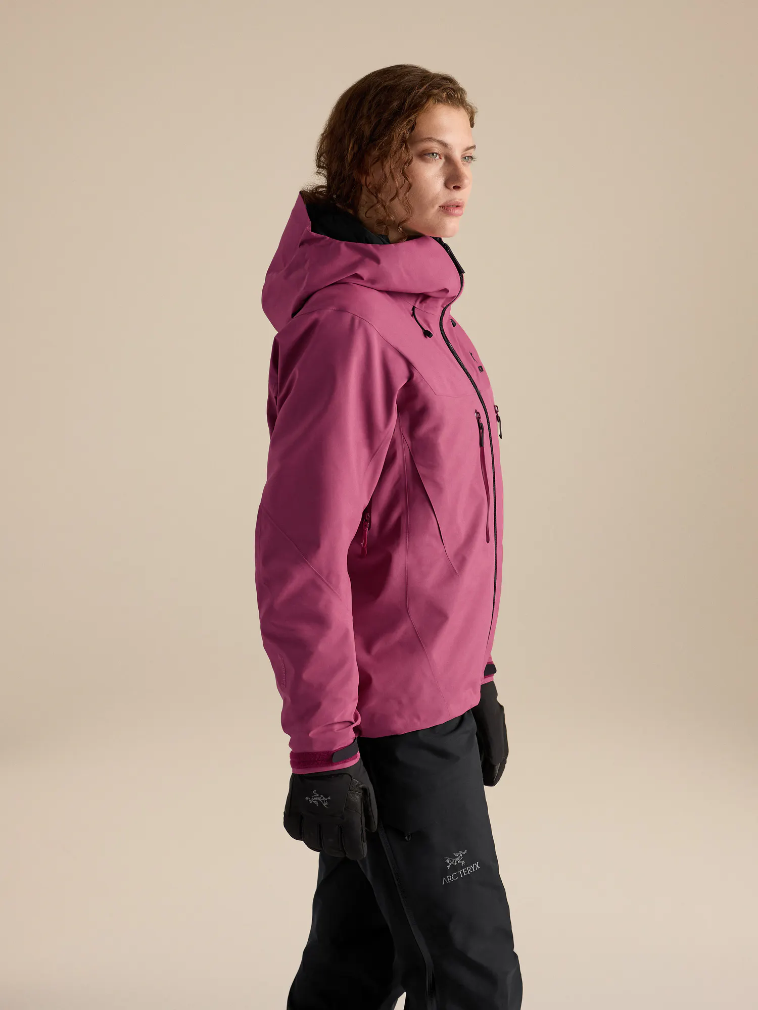 Alpha SV Jacket Women's | Arc'teryx United States