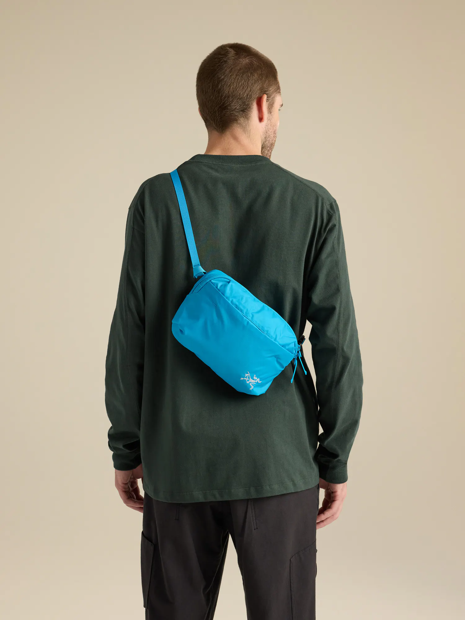 ARC'TERYX Heliad Crossbody 6L 新品　アークテリクス Heliad Crossbody Bag | Arc'teryx United States