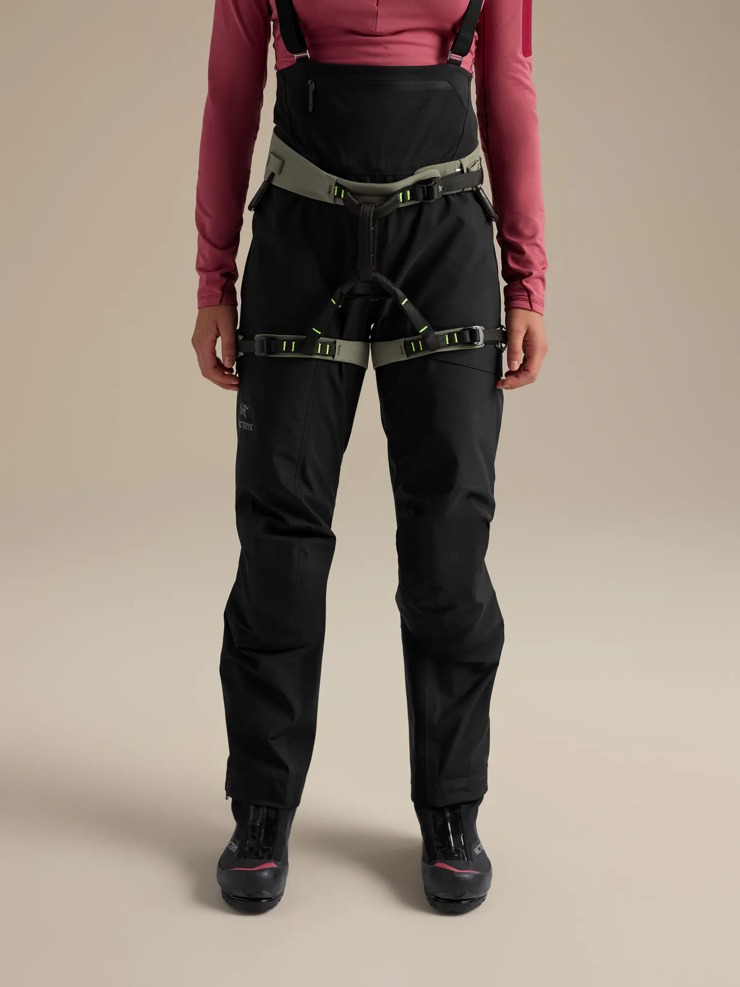 AR-385a Harness Women's