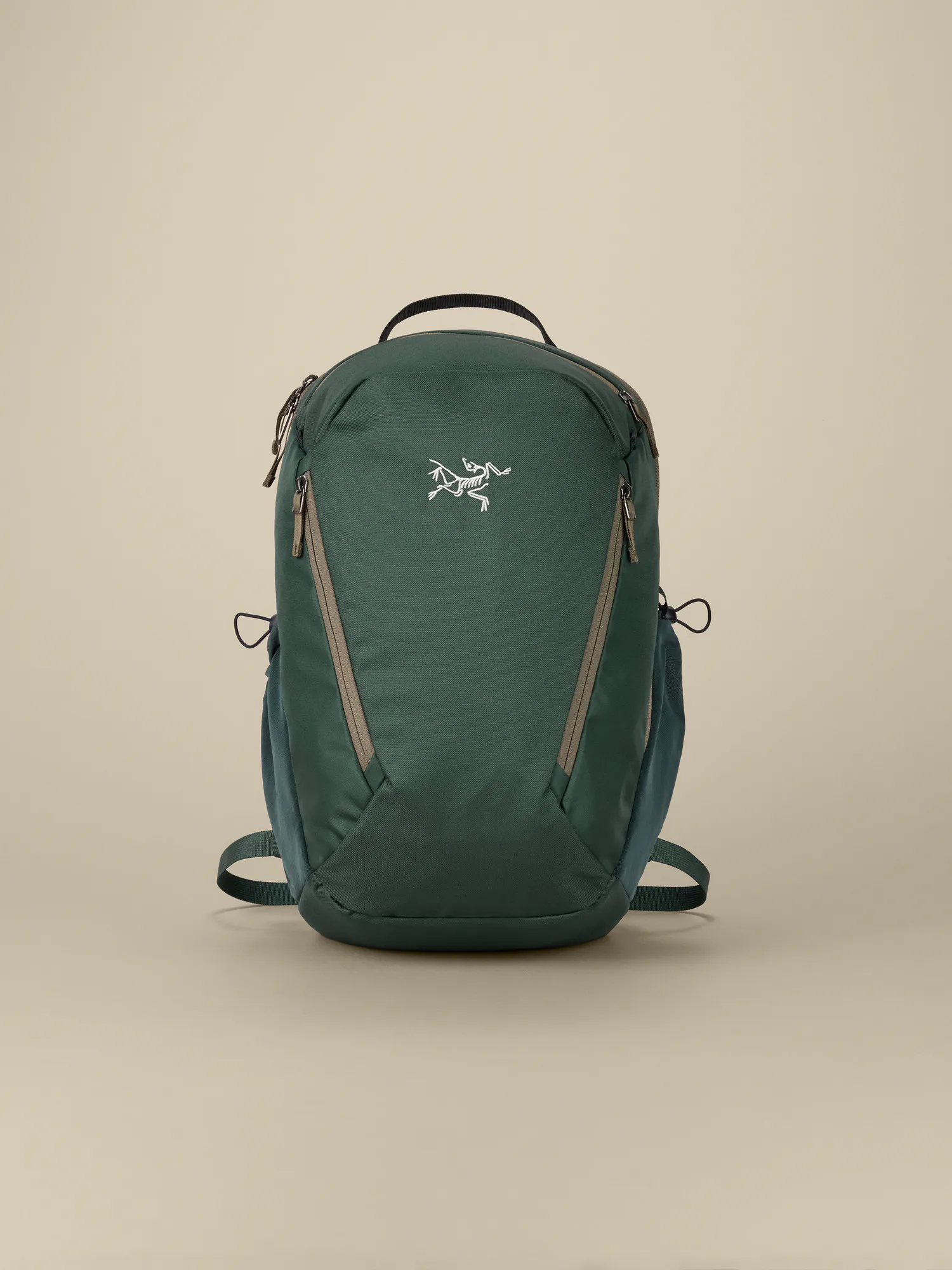 Mantis 26 Backpack Dark Jade / Mongoose Front