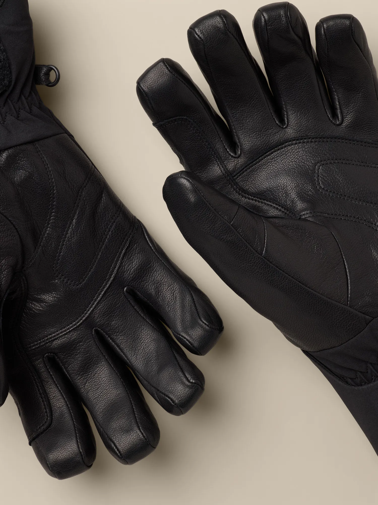 ARC'TERYX アークテリクス　SABRE GLOVEグローブ　黒 Sabre Glove | Arc'teryx United States