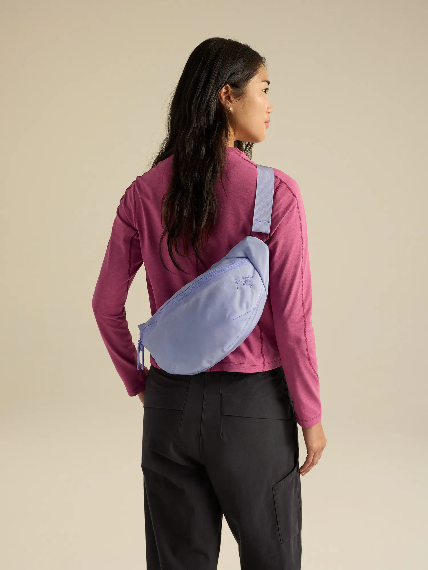 【B】ARC'TERYX / Axios 4 Crossbody Axios 4 Crossbody | Arc'teryx United States