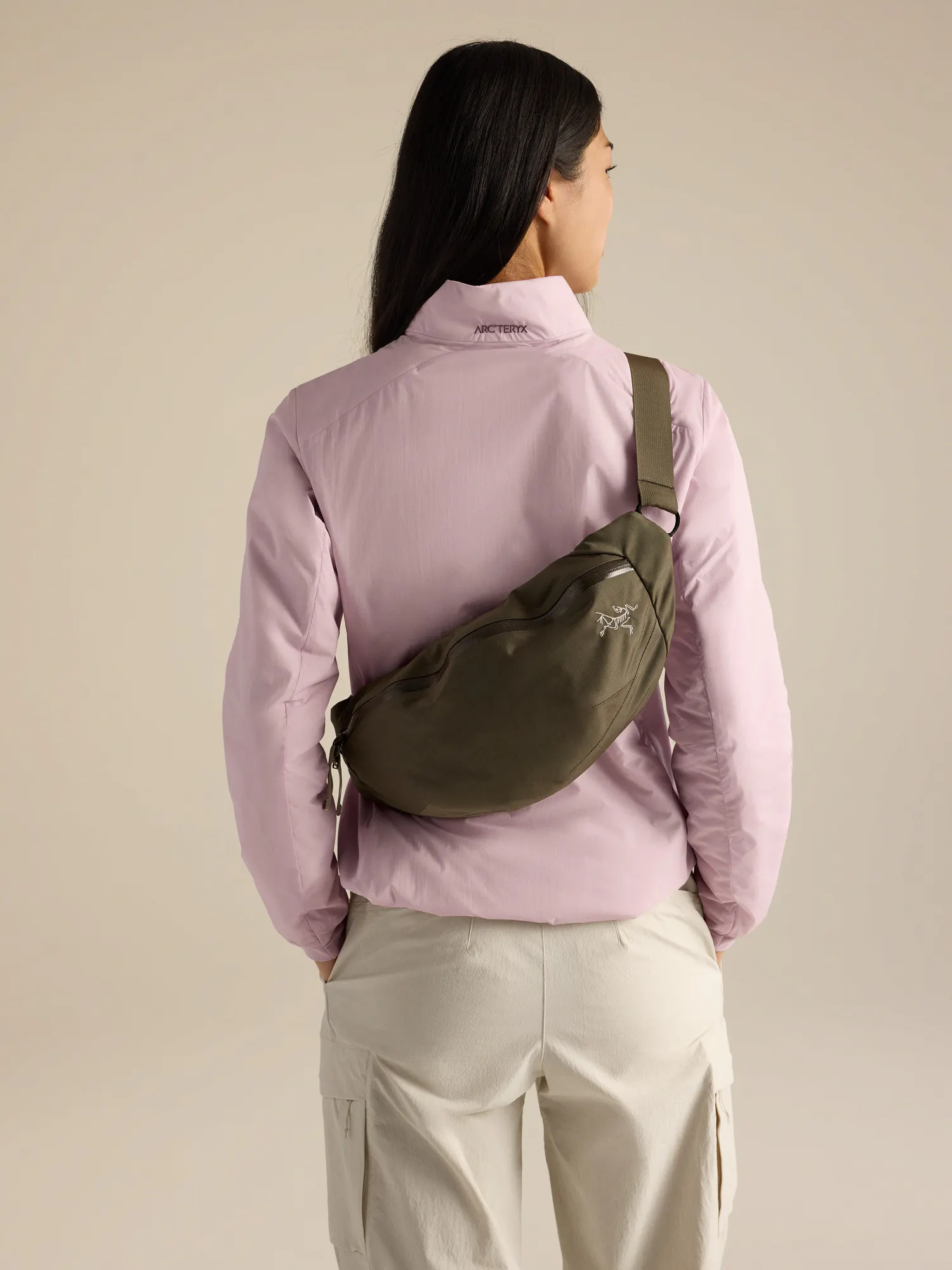 Axios 4 Crossbody