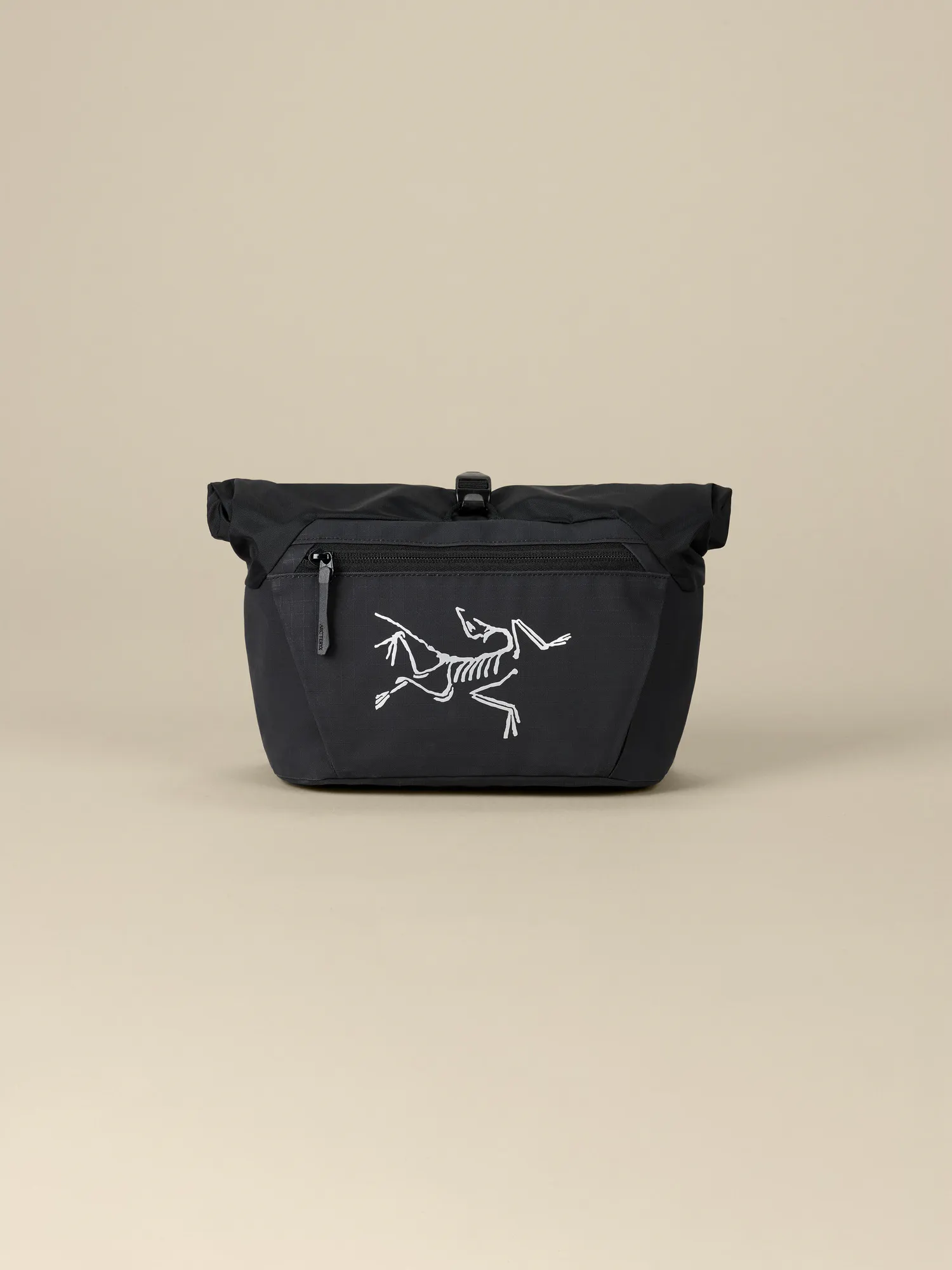 Ion Chalk Bucket | Arc'teryx United States