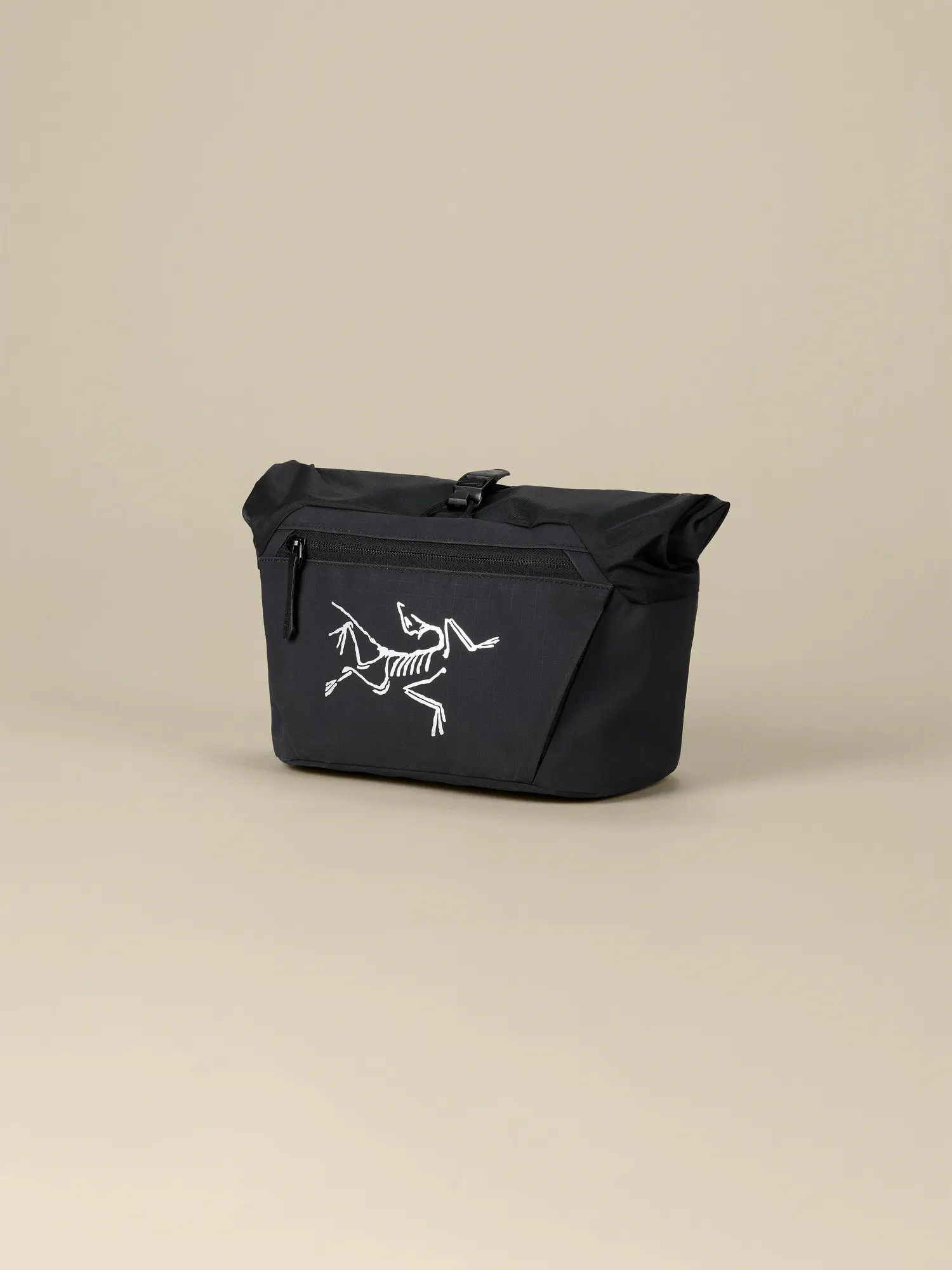 CMF バッグ evilact challenger ARC’TERYX Ion Chalk Bucket | Arc'teryx Norway