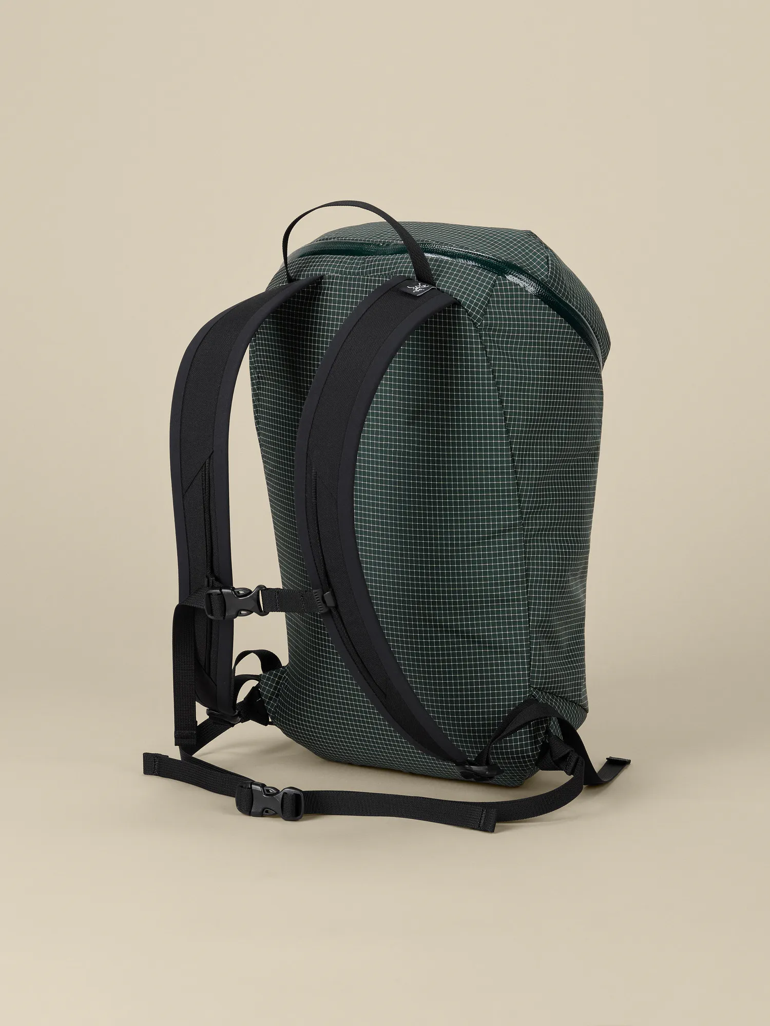 Konseal 15 Backpack | Arc'teryx United States