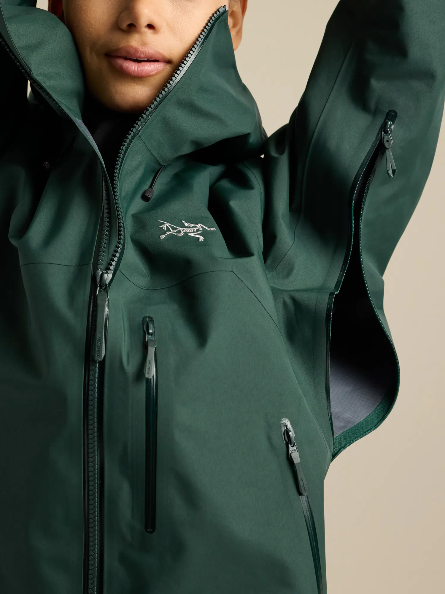 Beta SV Jacket Women's | Arc'teryx United States