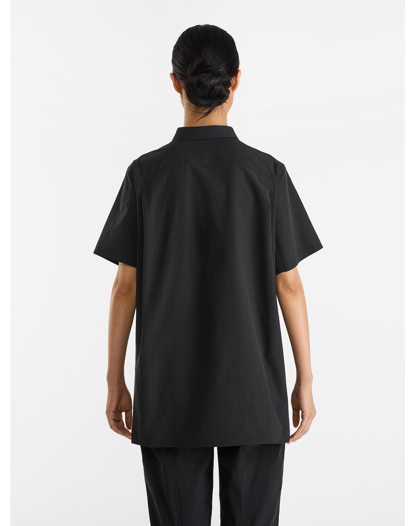 Finial短袖衫女士Black后视图