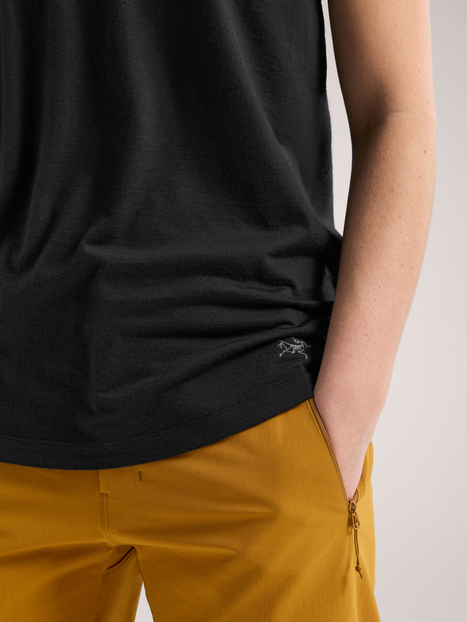 Lana Merino Wool Tank Women's Black Hover