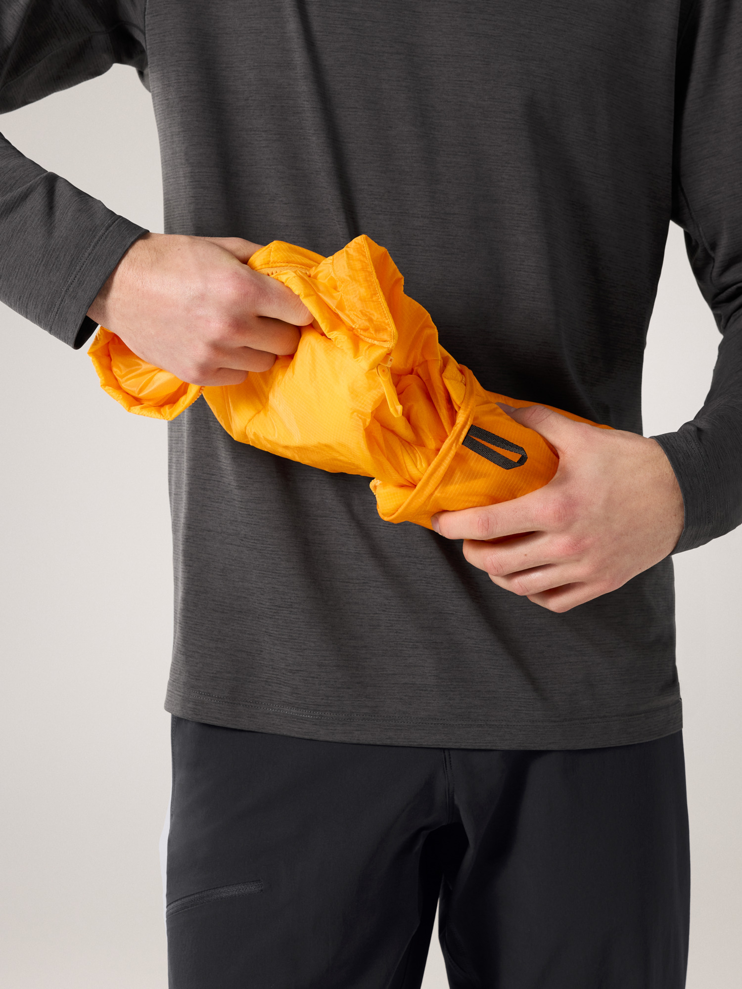 Nuclei Vest Edziza Packed