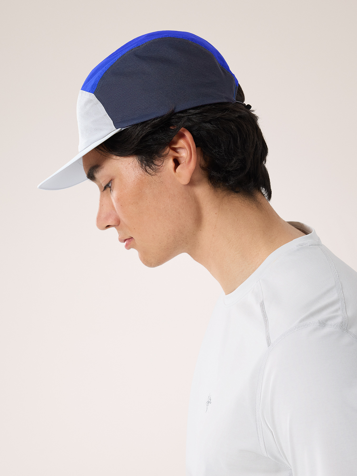 Norvan Regular Brim Hat Solitude/Multi Hover